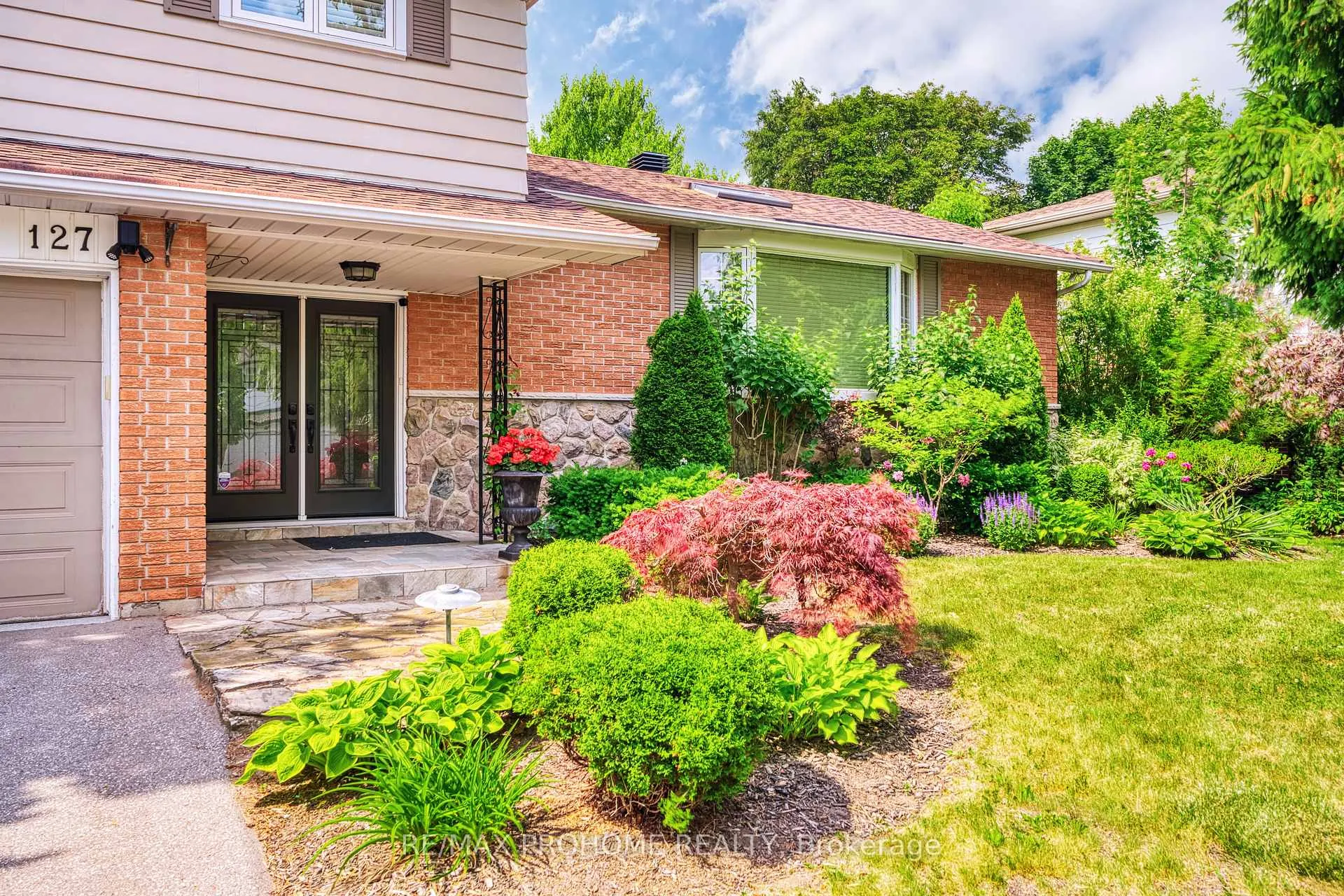 Photo 49 of 127 Senator Reesor Drive, Markham, Sherwood-Amberglen — HOMEH