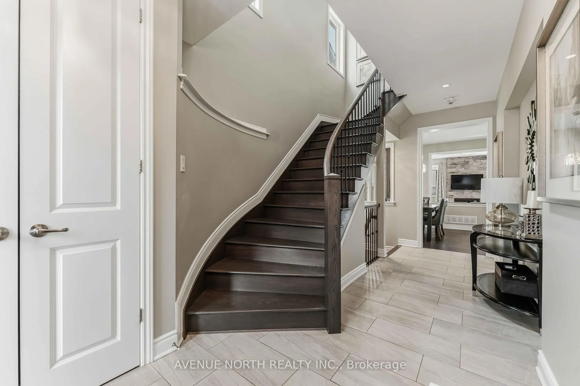 Photo 4 of 368 River Landing Avenue, Ottawa, Barrhaven - Half Moon Bay — HOMEH
