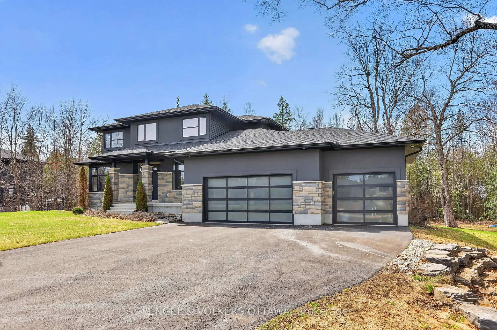 Photo 2 of 234 Ridgemont Drive, Beckwith, Beckwith Twp — HOMEH