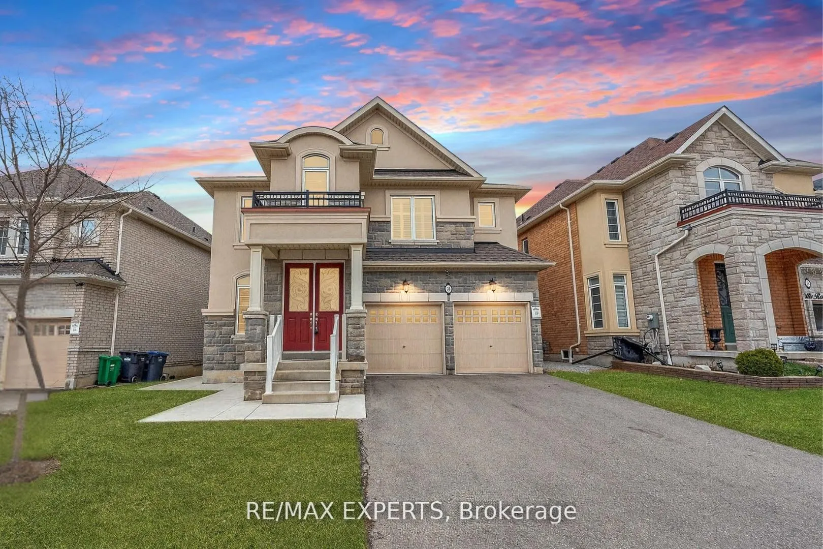 Photo 2 of 31 Gillis Road, Brampton, Northwest Brampton — HOMEH