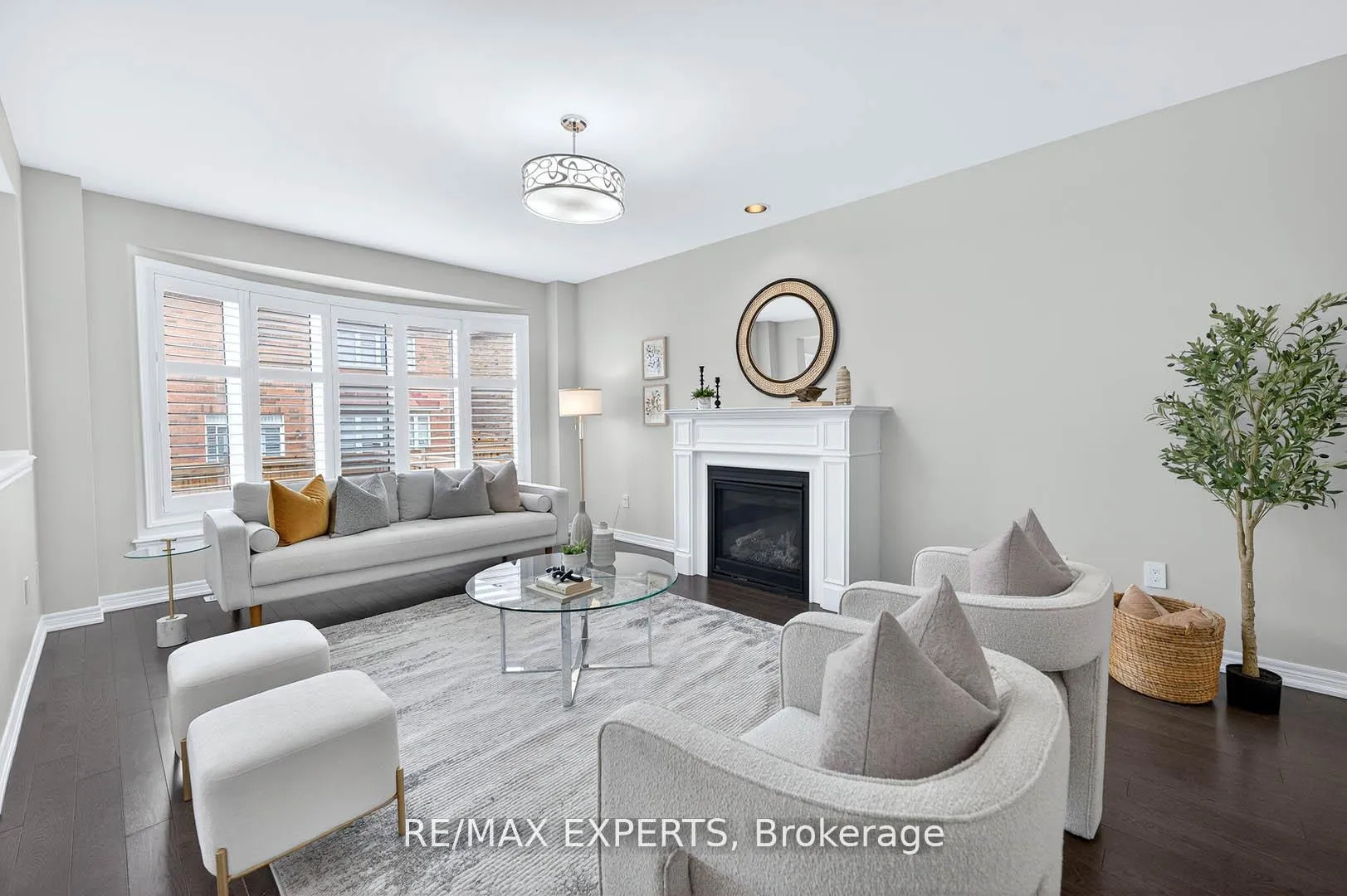 Photo 7 of 31 Gillis Road, Brampton, Northwest Brampton — HOMEH