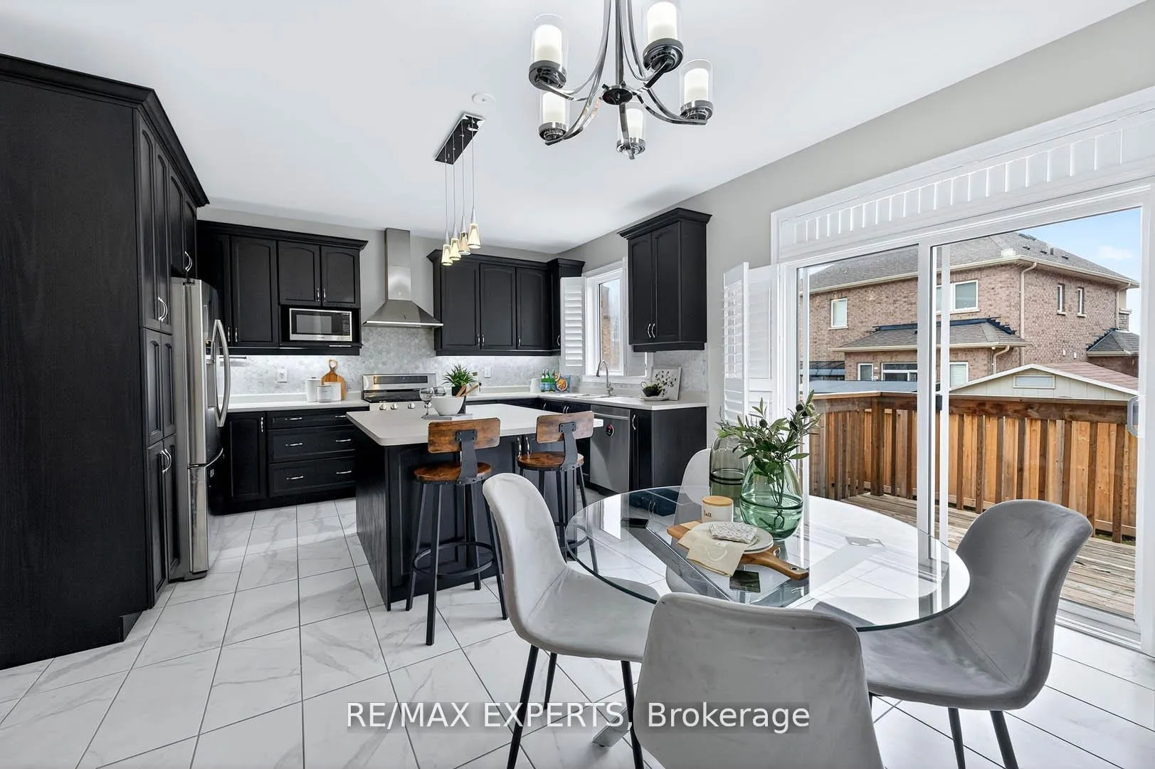Photo 9 of 31 Gillis Road, Brampton, Northwest Brampton — HOMEH