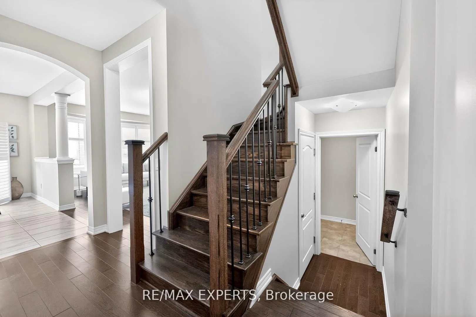 Photo 12 of 31 Gillis Road, Brampton, Northwest Brampton — HOMEH