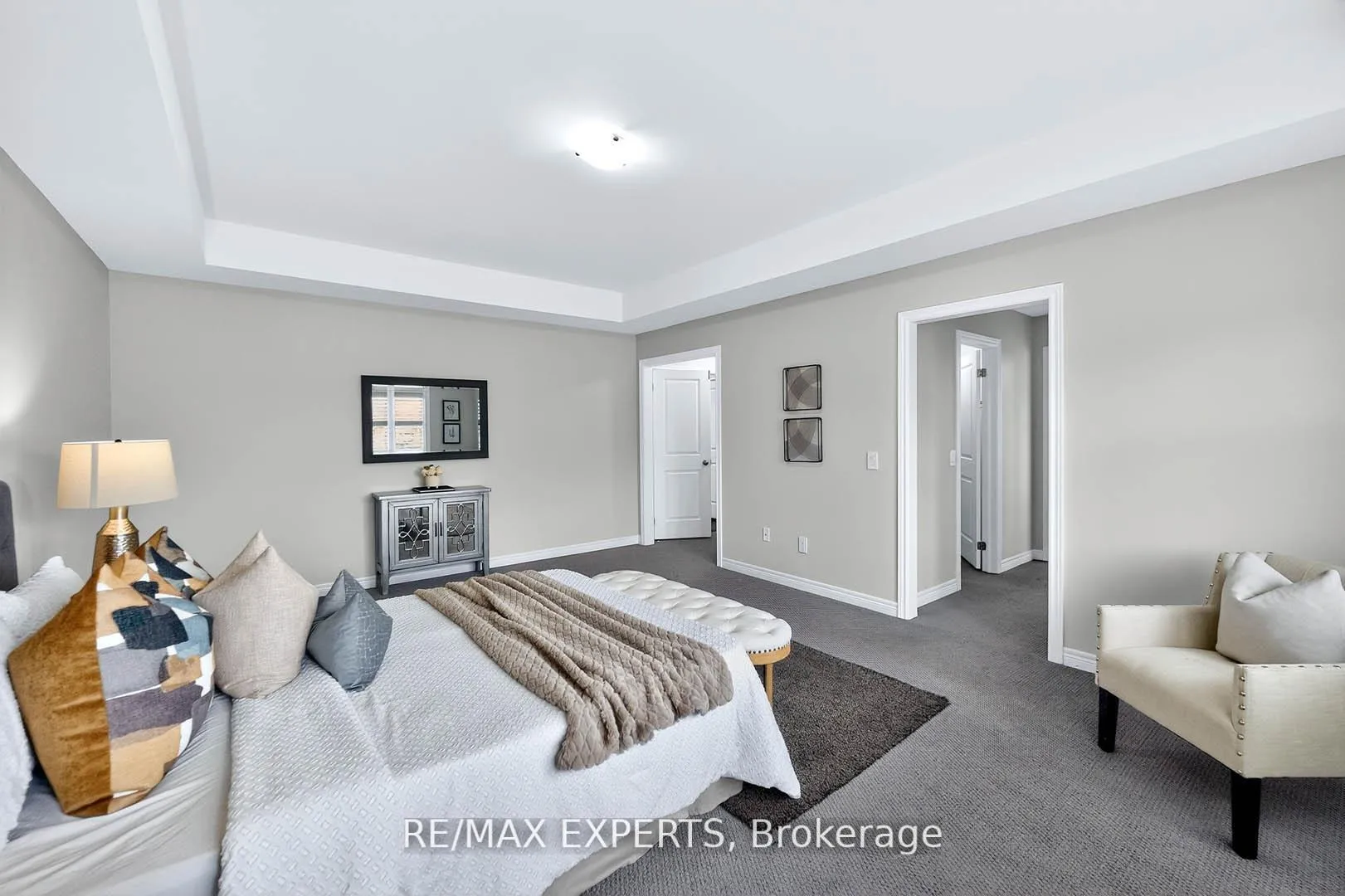 Photo 15 of 31 Gillis Road, Brampton, Northwest Brampton — HOMEH