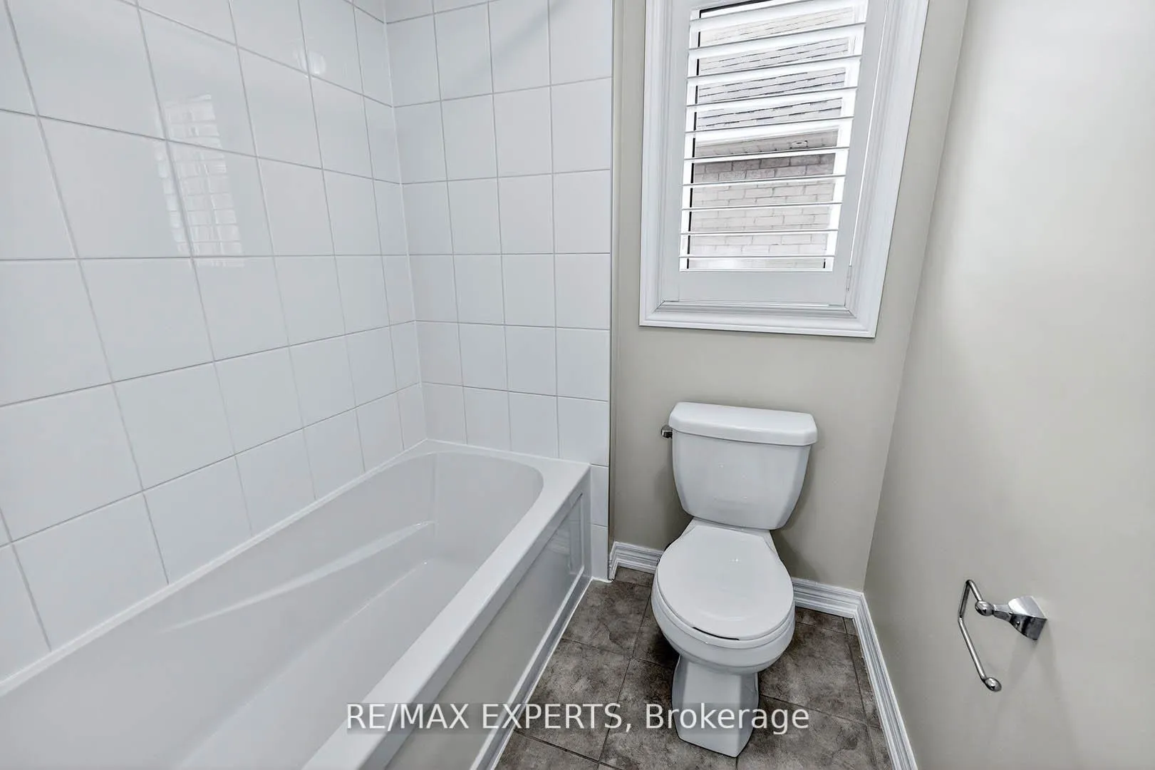 Photo 21 of 31 Gillis Road, Brampton, Northwest Brampton — HOMEH