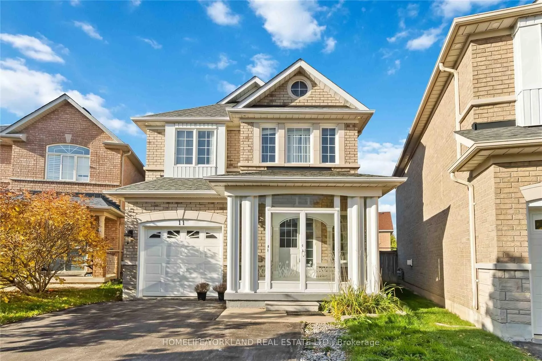 Photo 1 of 11 Westchester Crescent, Markham, Berczy — HOMEH