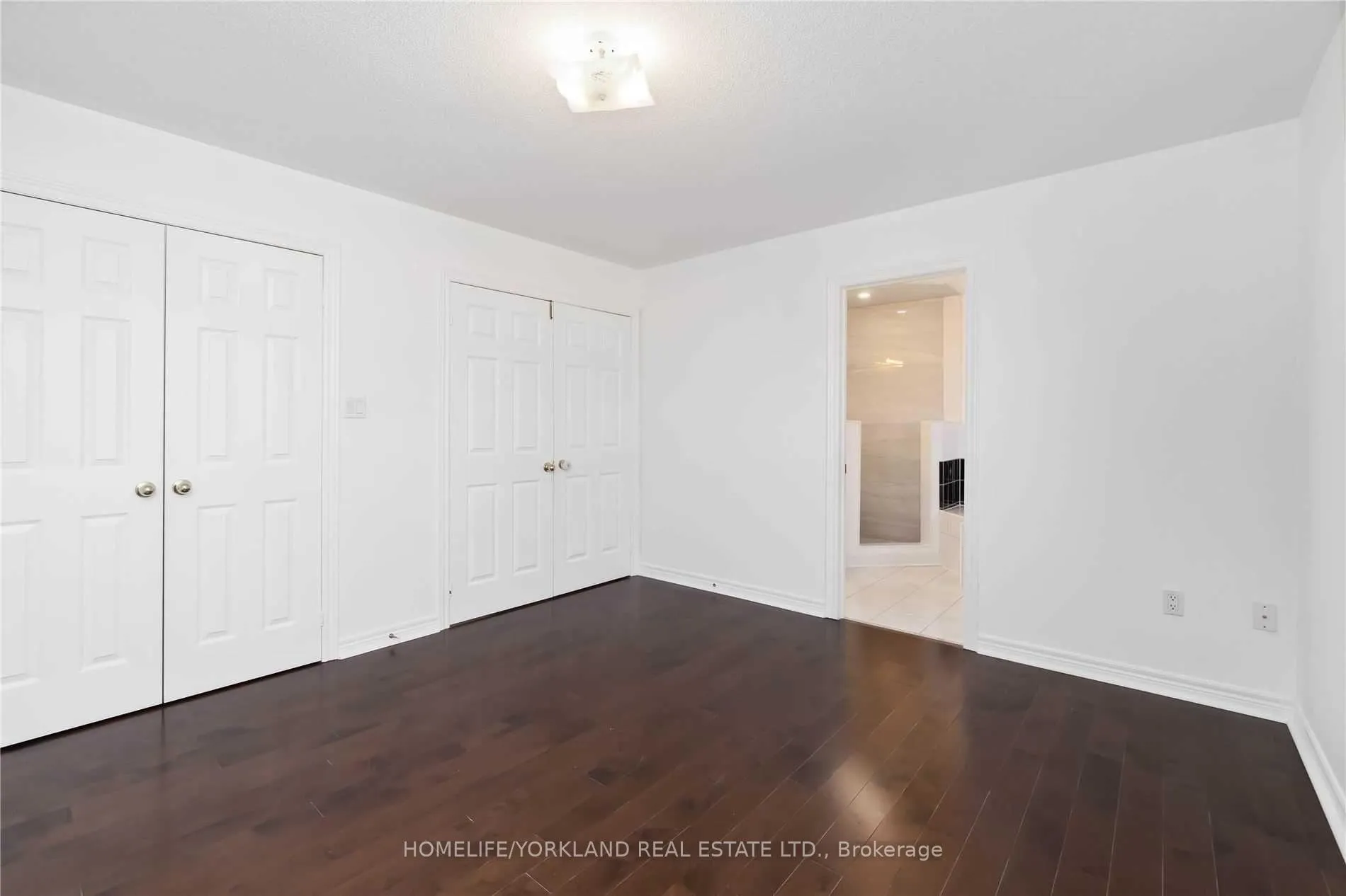Photo 15 of 11 Westchester Crescent, Markham, Berczy — HOMEH
