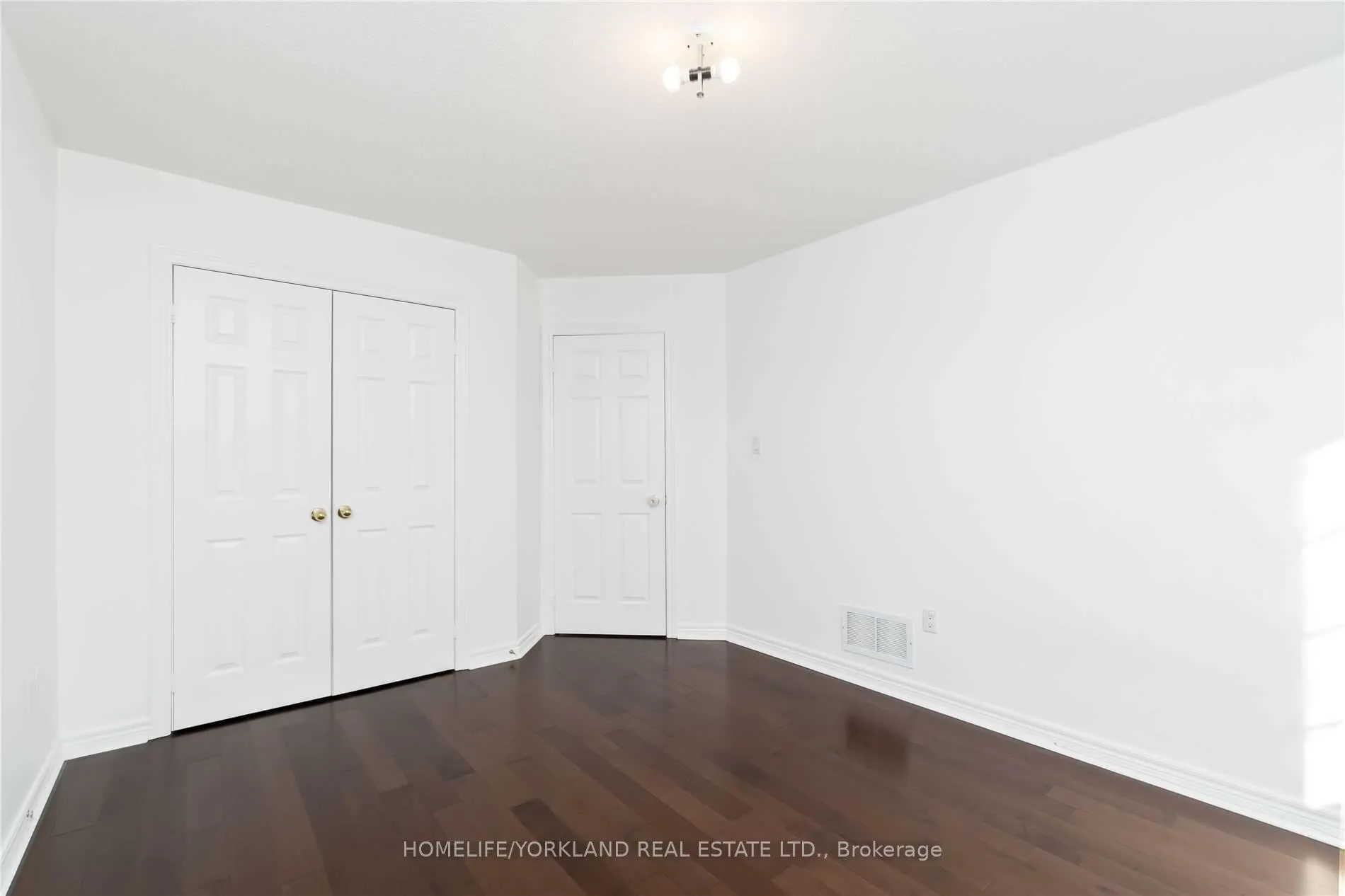 Photo 20 of 11 Westchester Crescent, Markham, Berczy — HOMEH