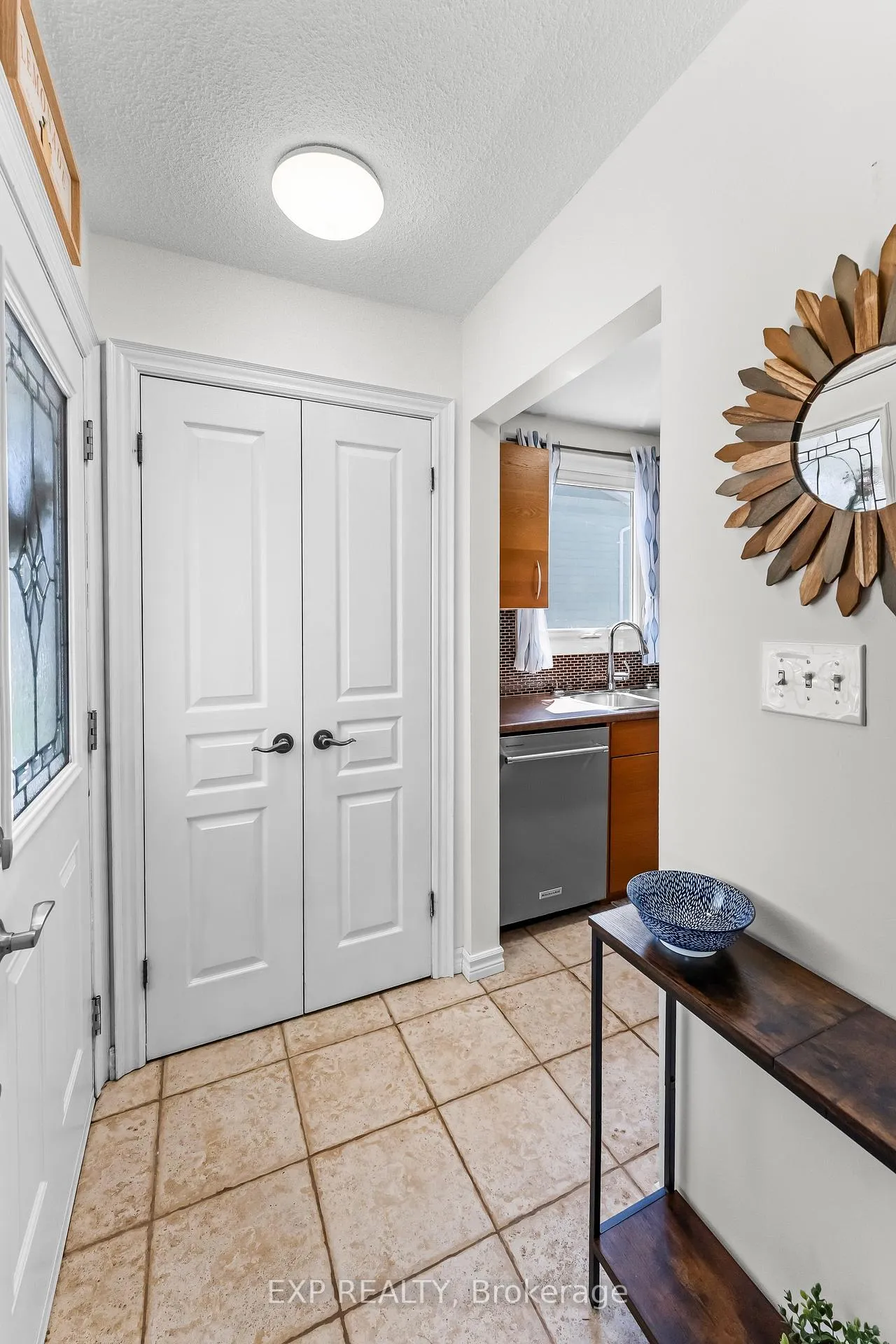 Photo 3 of 33 Stanmary Drive, St. Catharines, Fairview — HOMEH