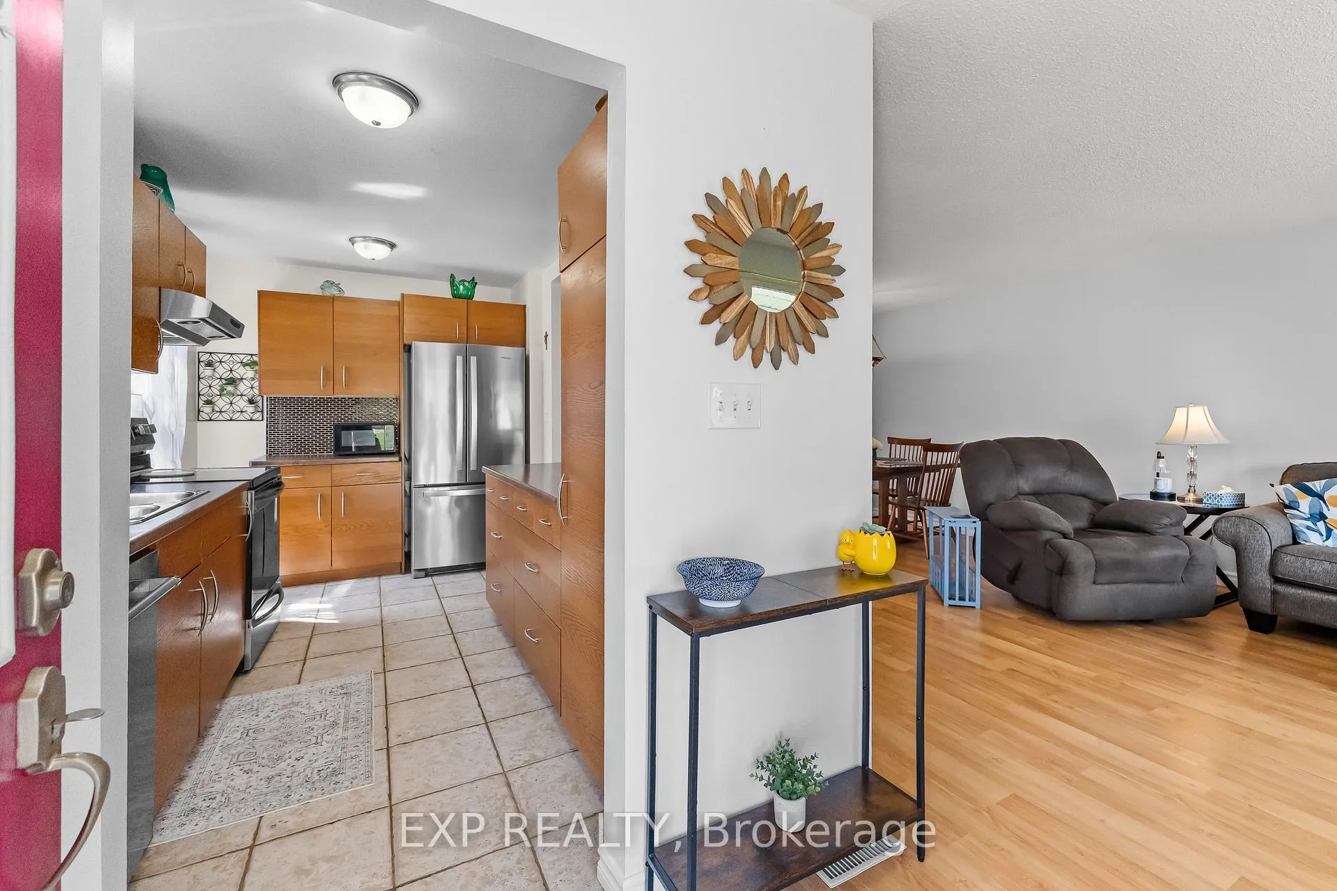 Photo 4 of 33 Stanmary Drive, St. Catharines, Fairview — HOMEH