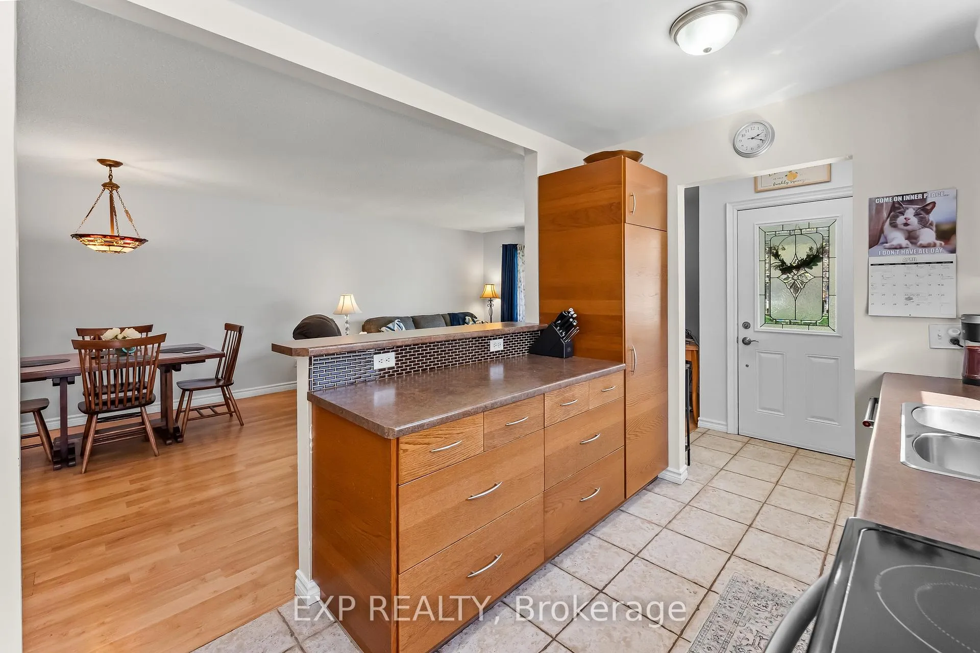 Photo 8 of 33 Stanmary Drive, St. Catharines, Fairview — HOMEH