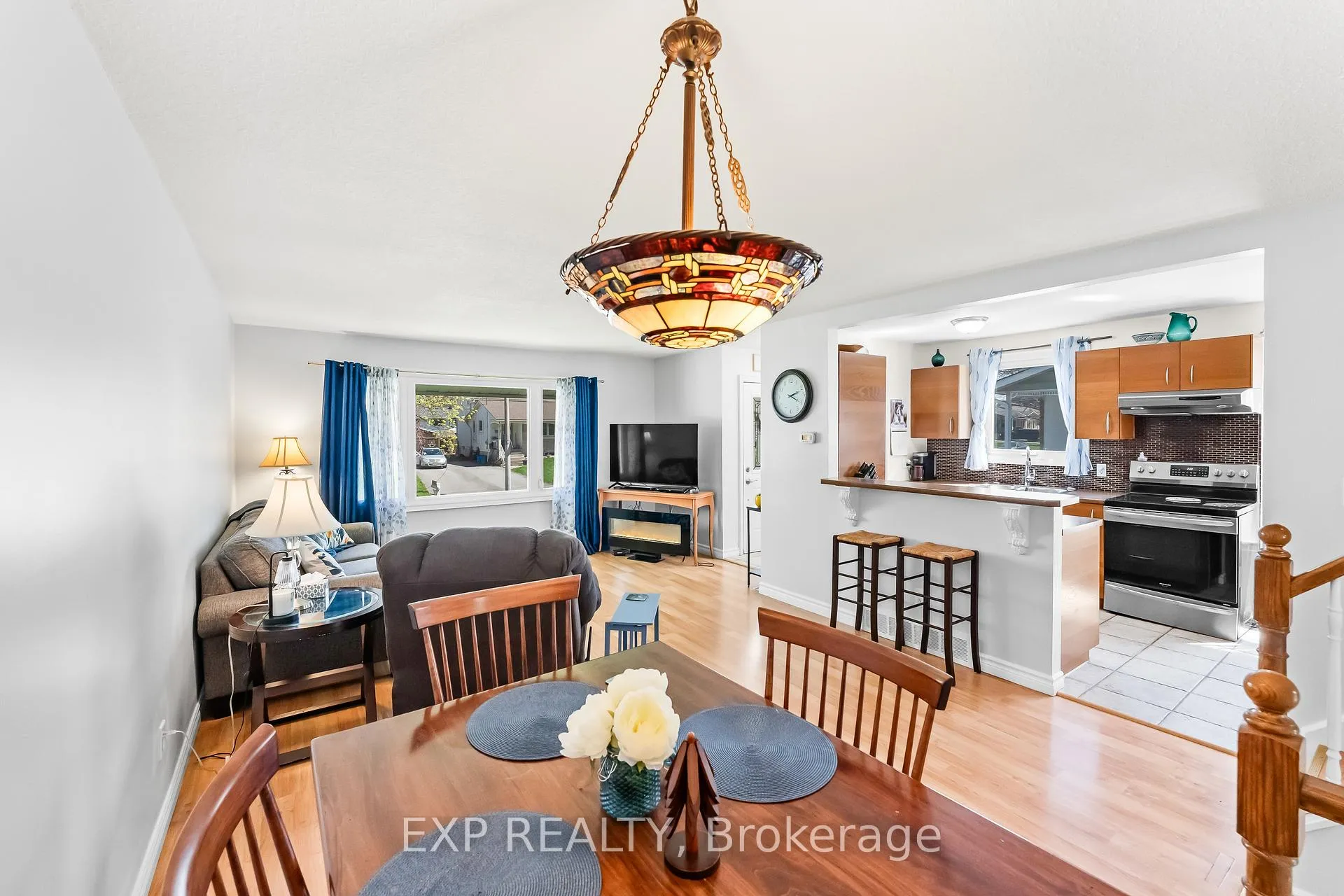 Photo 9 of 33 Stanmary Drive, St. Catharines, Fairview — HOMEH