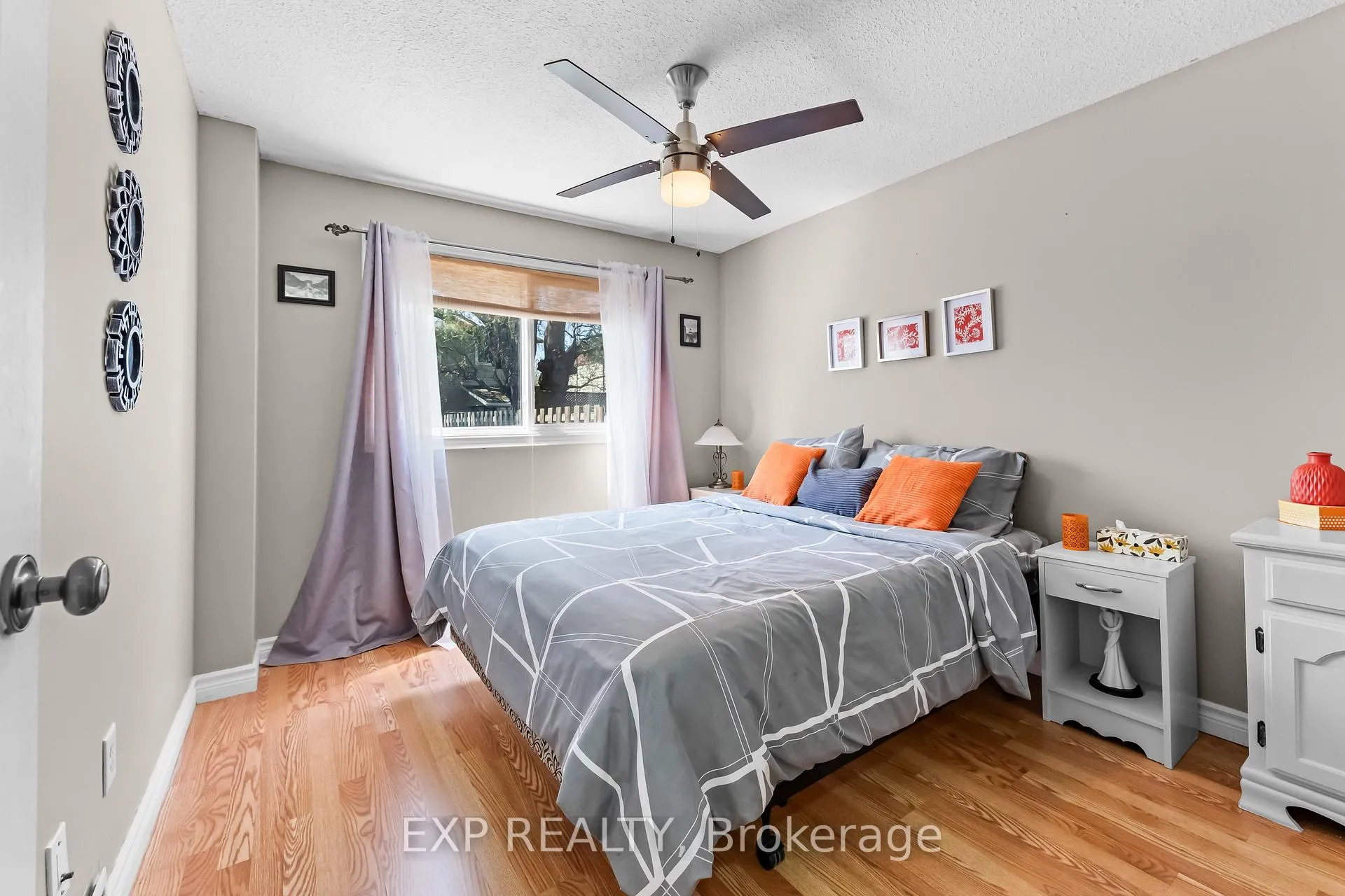 Photo 20 of 33 Stanmary Drive, St. Catharines, Fairview — HOMEH