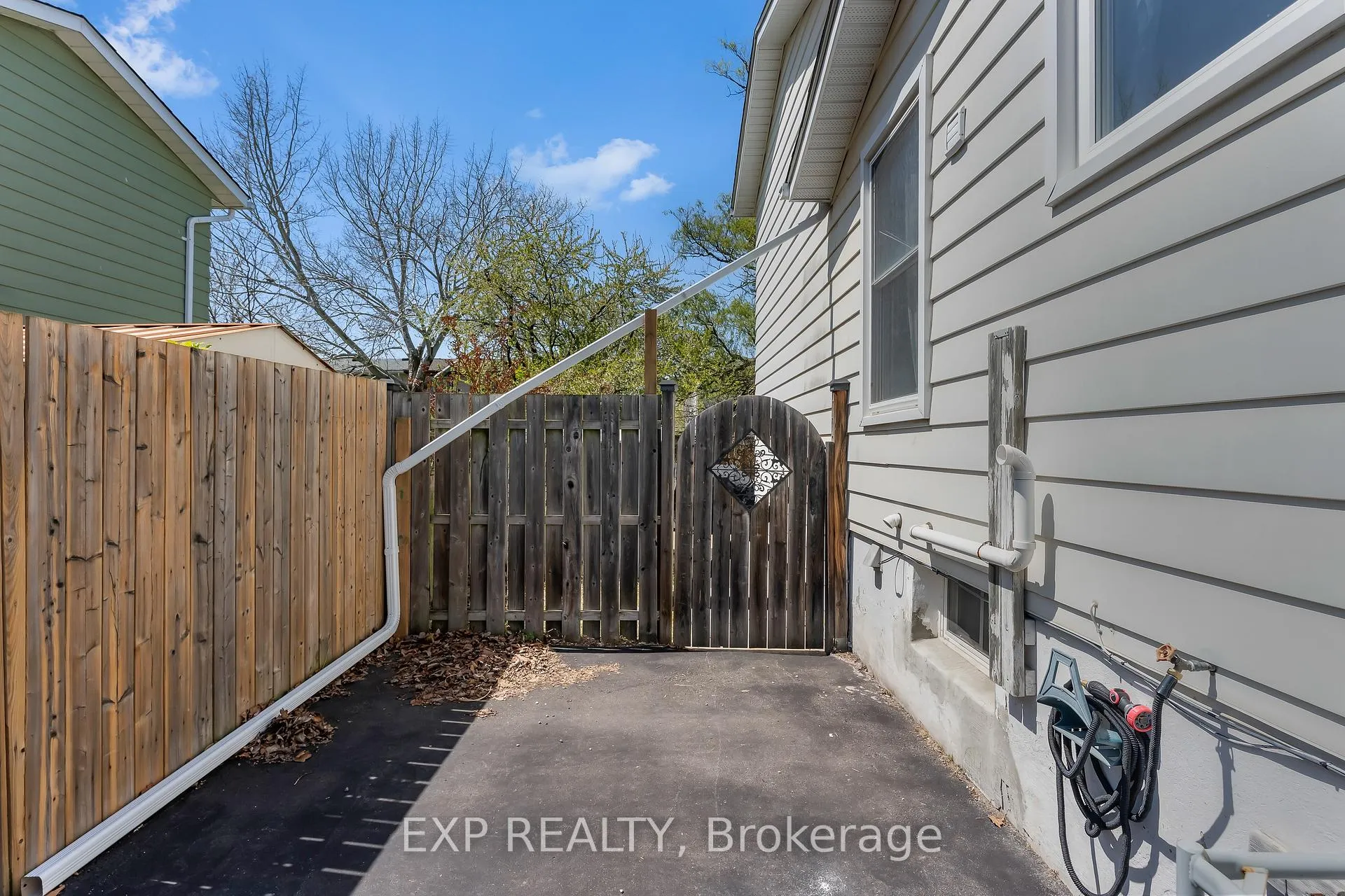 Photo 34 of 33 Stanmary Drive, St. Catharines, Fairview — HOMEH