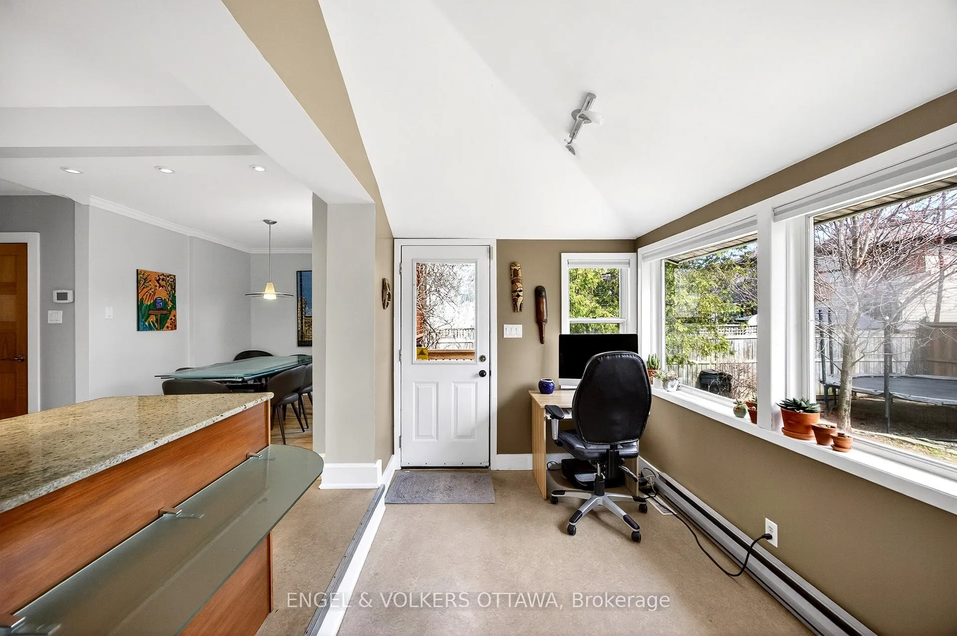 Photo 14 of 166 Wesley Avenue, Ottawa, Westboro/Hampton Park — HOMEH