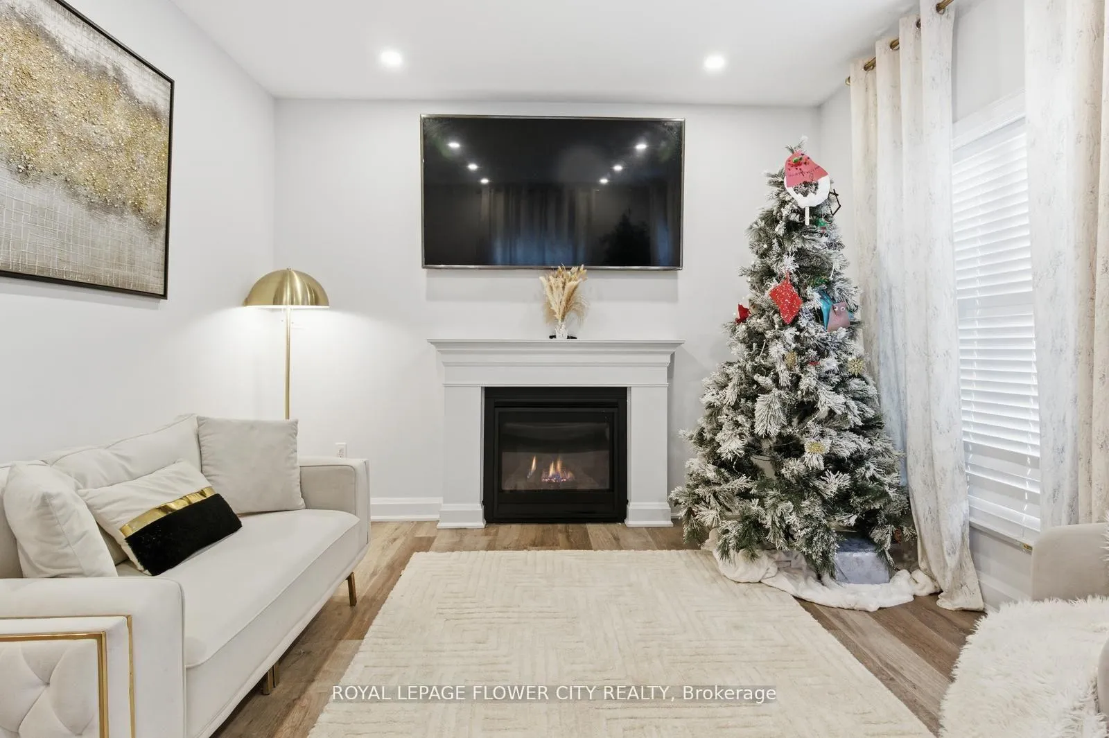 Photo 21 of 13 Grafton Avenue, Hamilton, Hamilton Beach — HOMEH