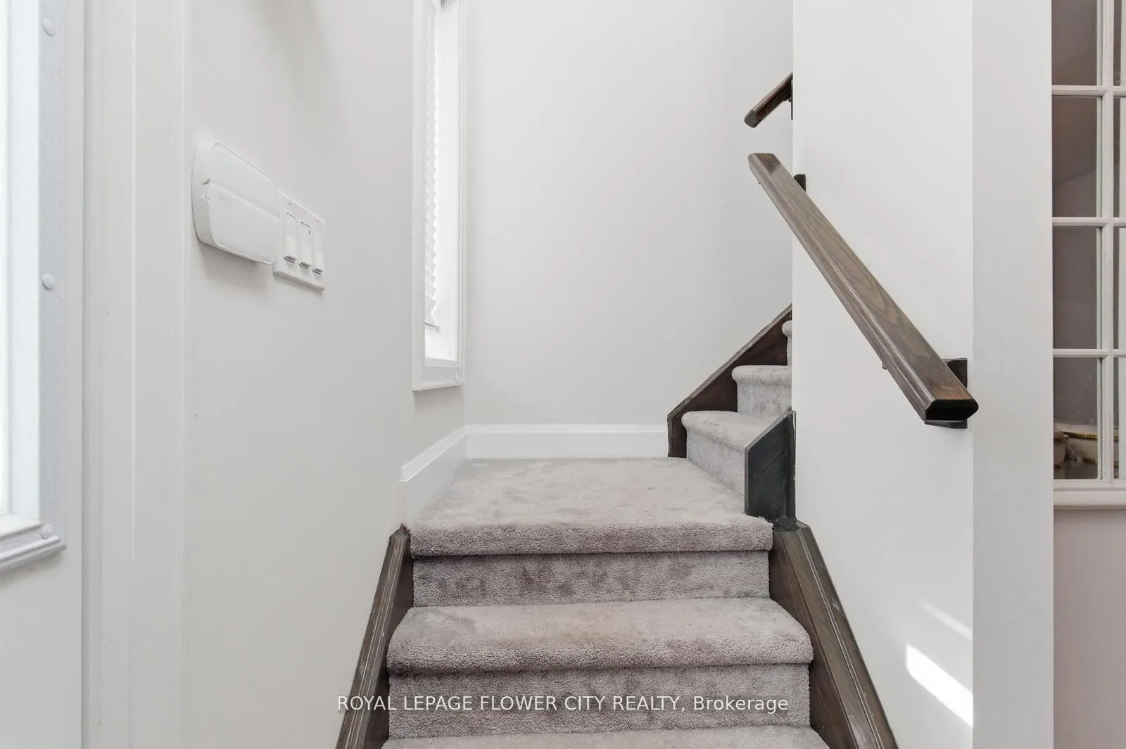 Photo 27 of 13 Grafton Avenue, Hamilton, Hamilton Beach — HOMEH
