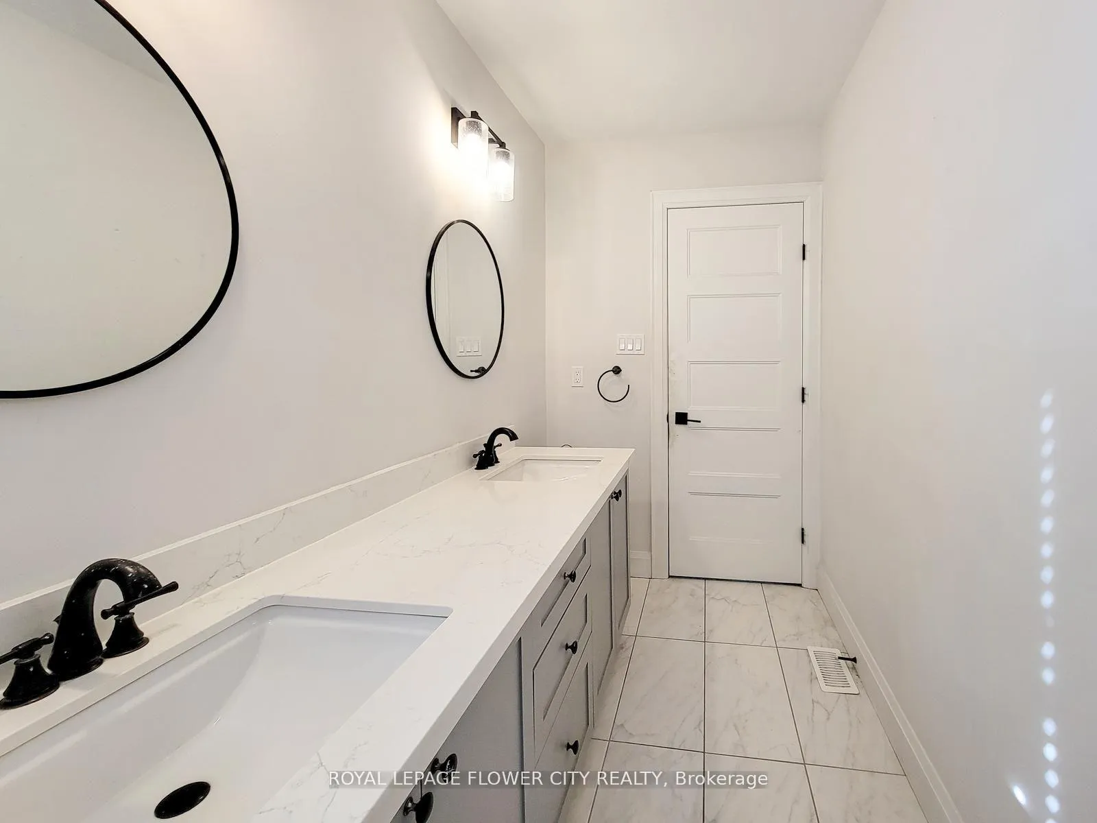 Photo 45 of 13 Grafton Avenue, Hamilton, Hamilton Beach — HOMEH