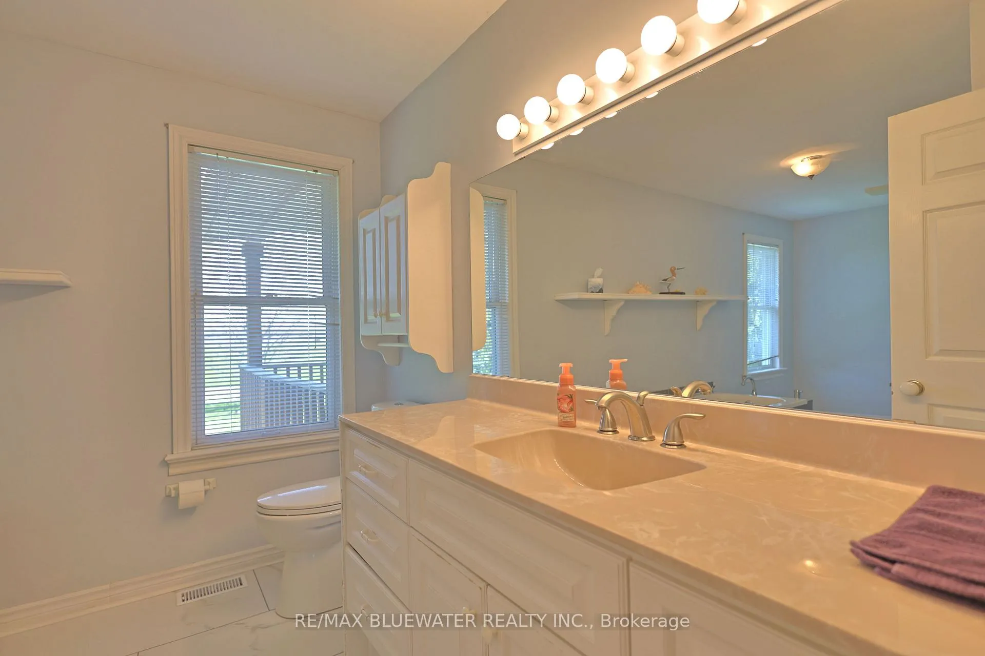 Photo 28 of 9873 Leonard Street, Lambton Shores, Grand Bend — HOMEH