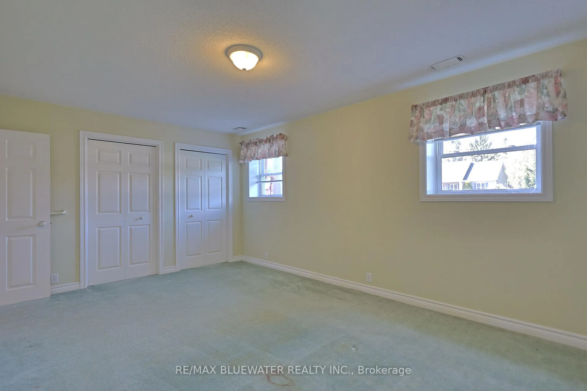 Photo 37 of 9873 Leonard Street, Lambton Shores, Grand Bend — HOMEH