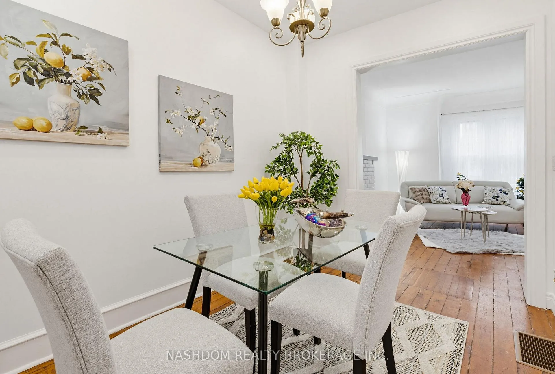 Photo 9 of 42 Erie Avenue, Hamilton, Stinson — HOMEH