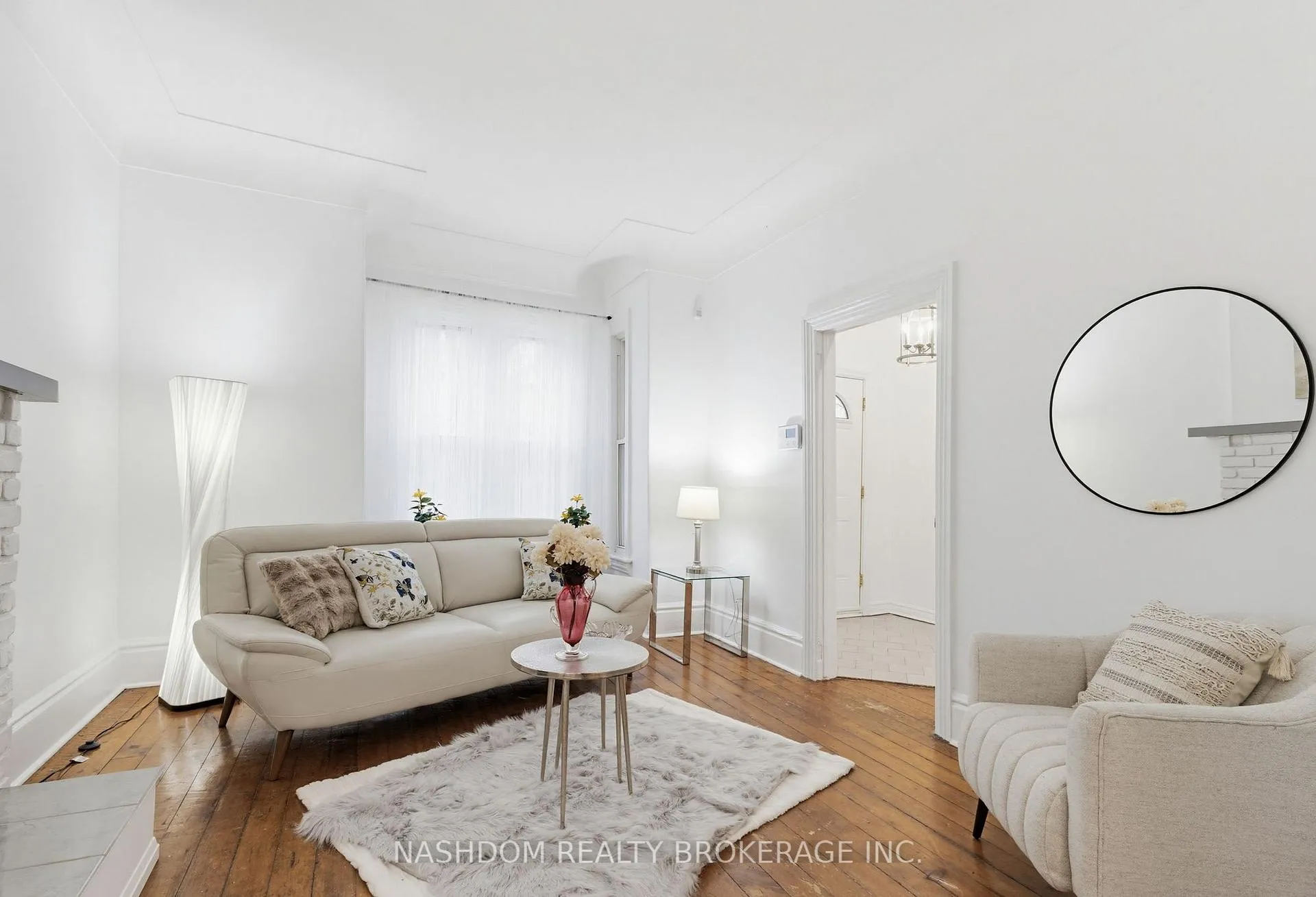 Photo 11 of 42 Erie Avenue, Hamilton, Stinson — HOMEH