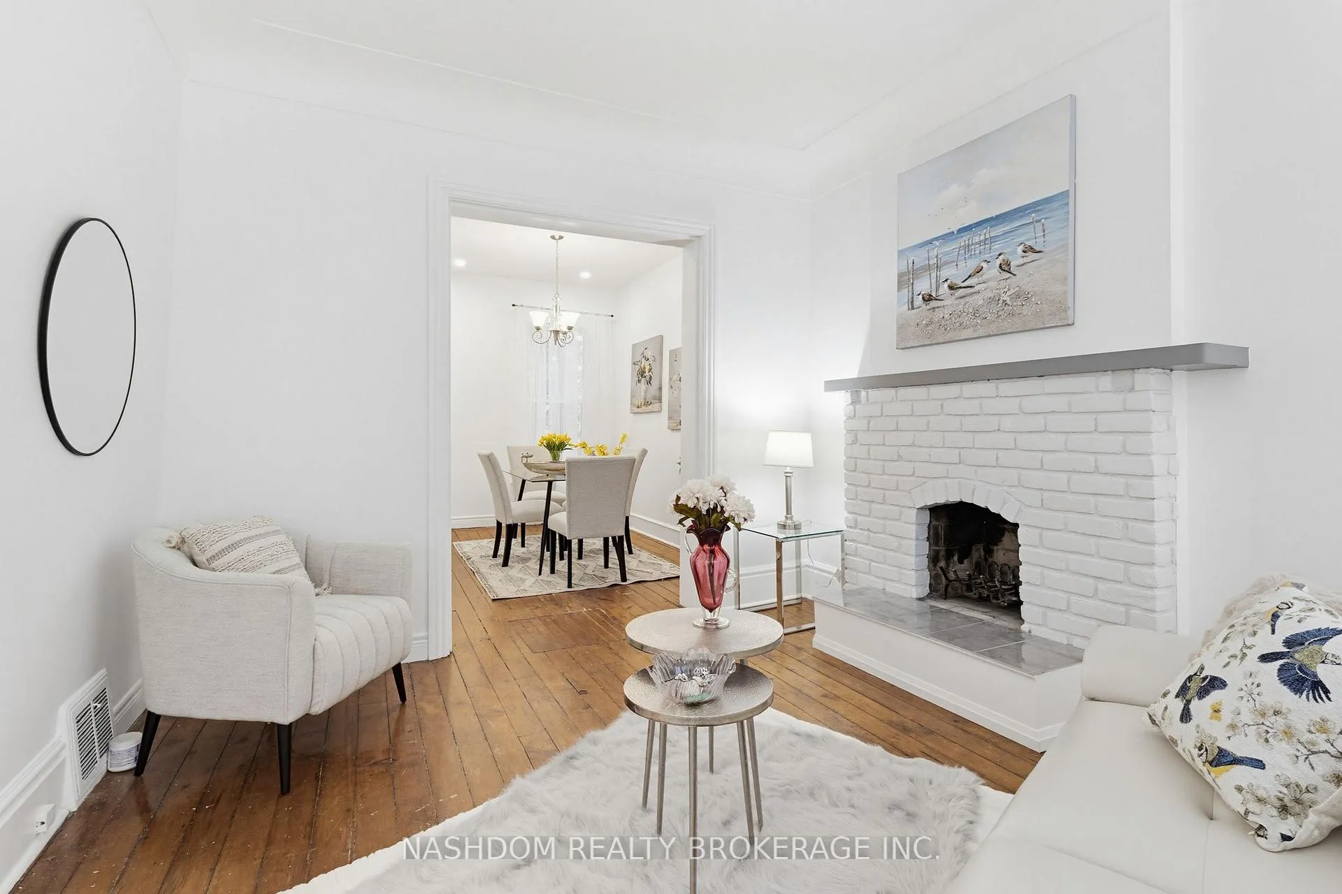 Photo 13 of 42 Erie Avenue, Hamilton, Stinson — HOMEH