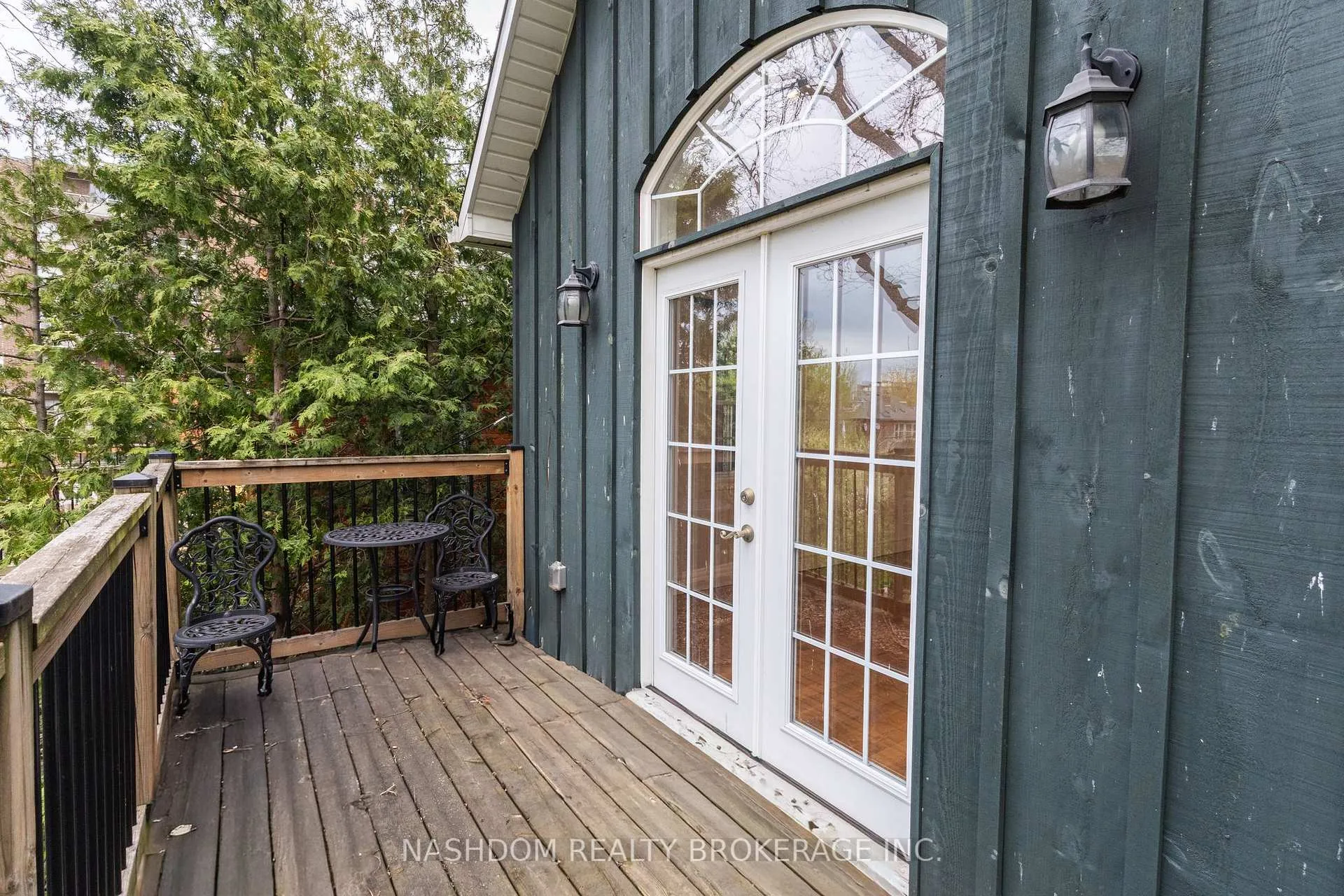 Photo 29 of 42 Erie Avenue, Hamilton, Stinson — HOMEH