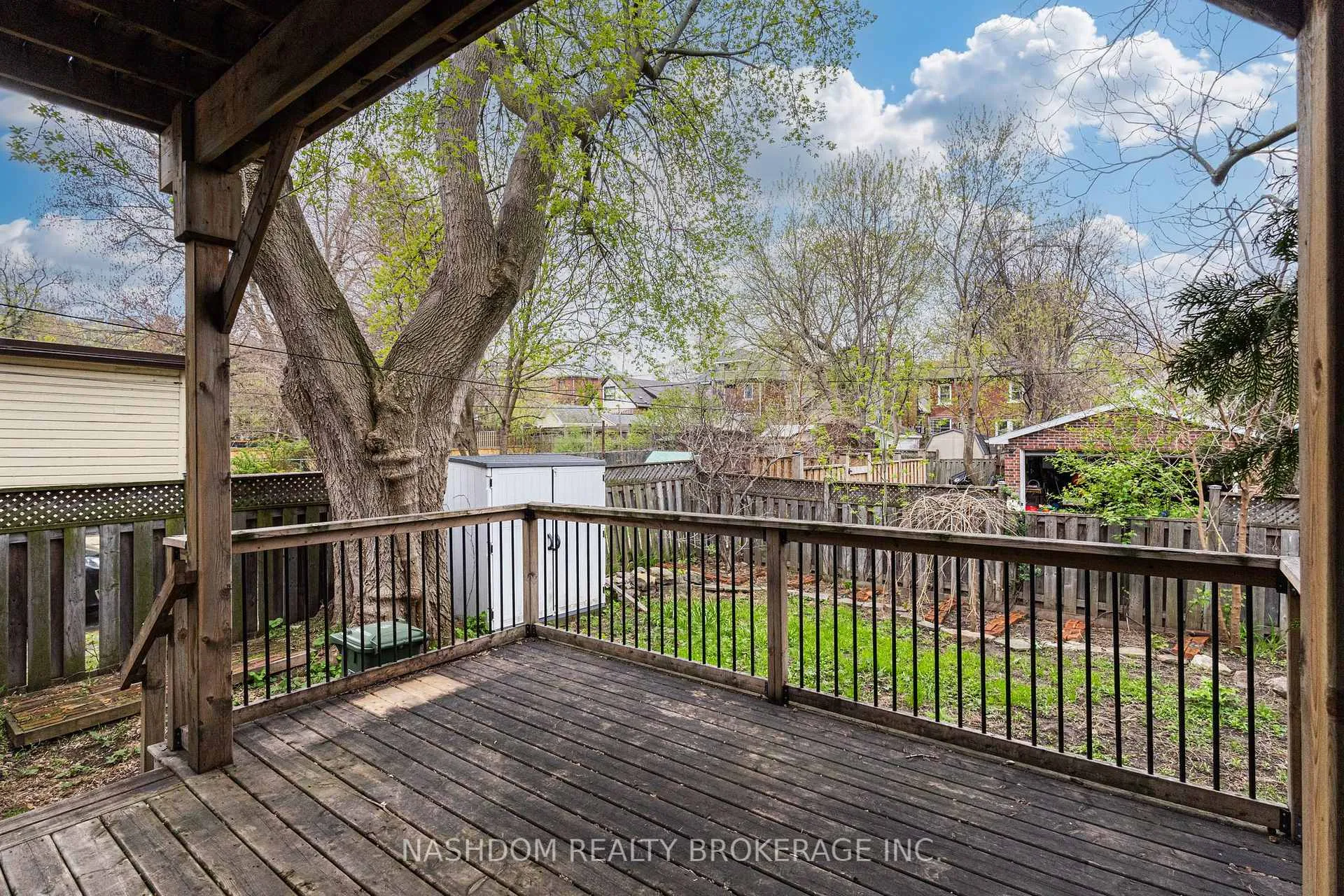 Photo 30 of 42 Erie Avenue, Hamilton, Stinson — HOMEH