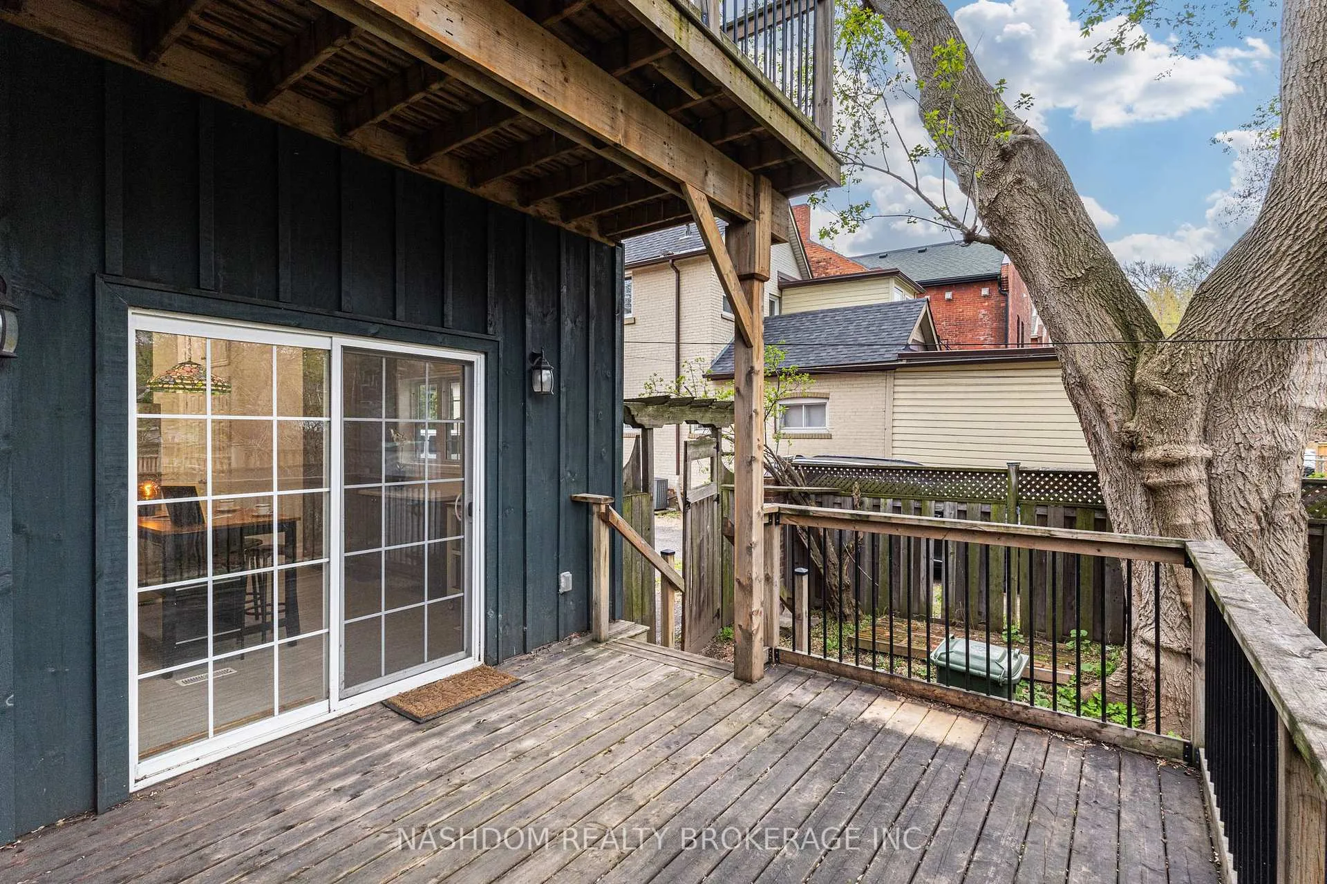 Photo 31 of 42 Erie Avenue, Hamilton, Stinson — HOMEH