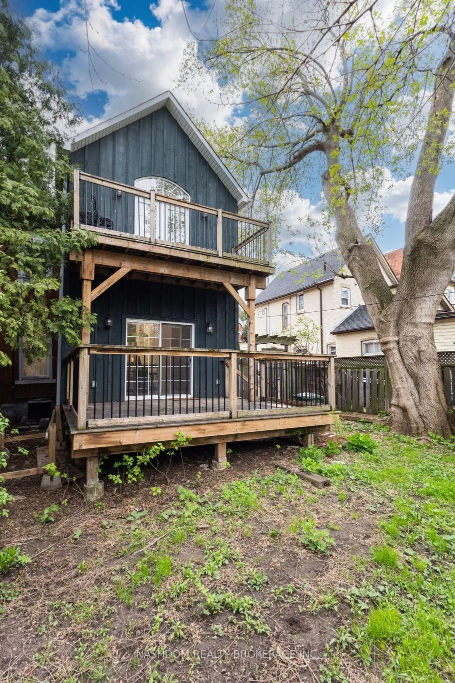 Photo 36 of 42 Erie Avenue, Hamilton, Stinson — HOMEH