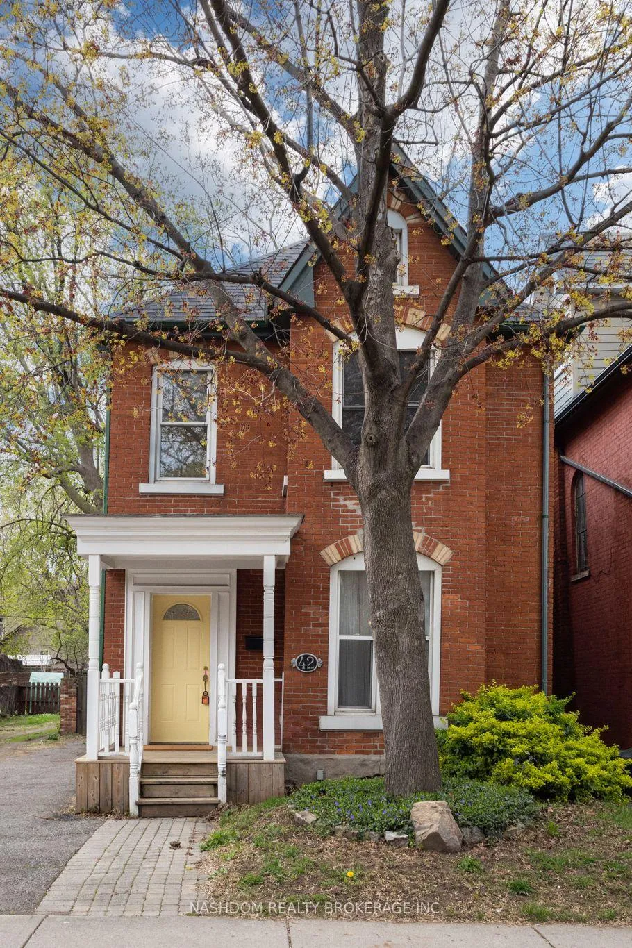 Photo 39 of 42 Erie Avenue, Hamilton, Stinson — HOMEH