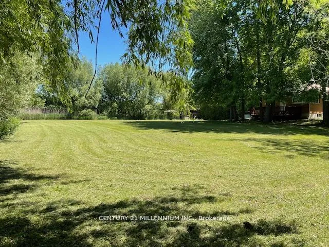 Photo 3 of 1027 Chapman Street, Innisfil, Rural Innisfil — HOMEH