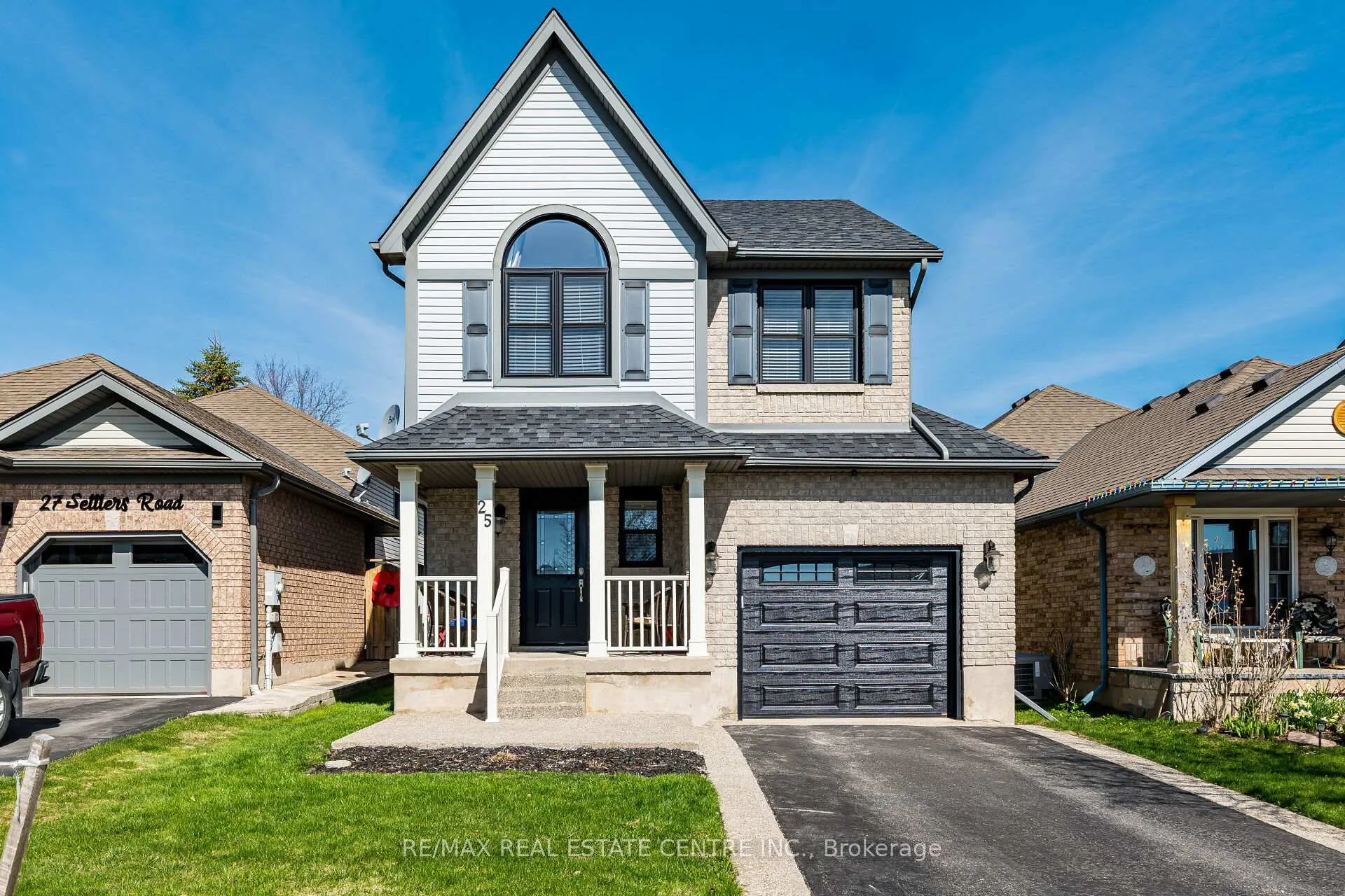 Photo 1 of 25 Settlers Road, Orangeville — HOMEH