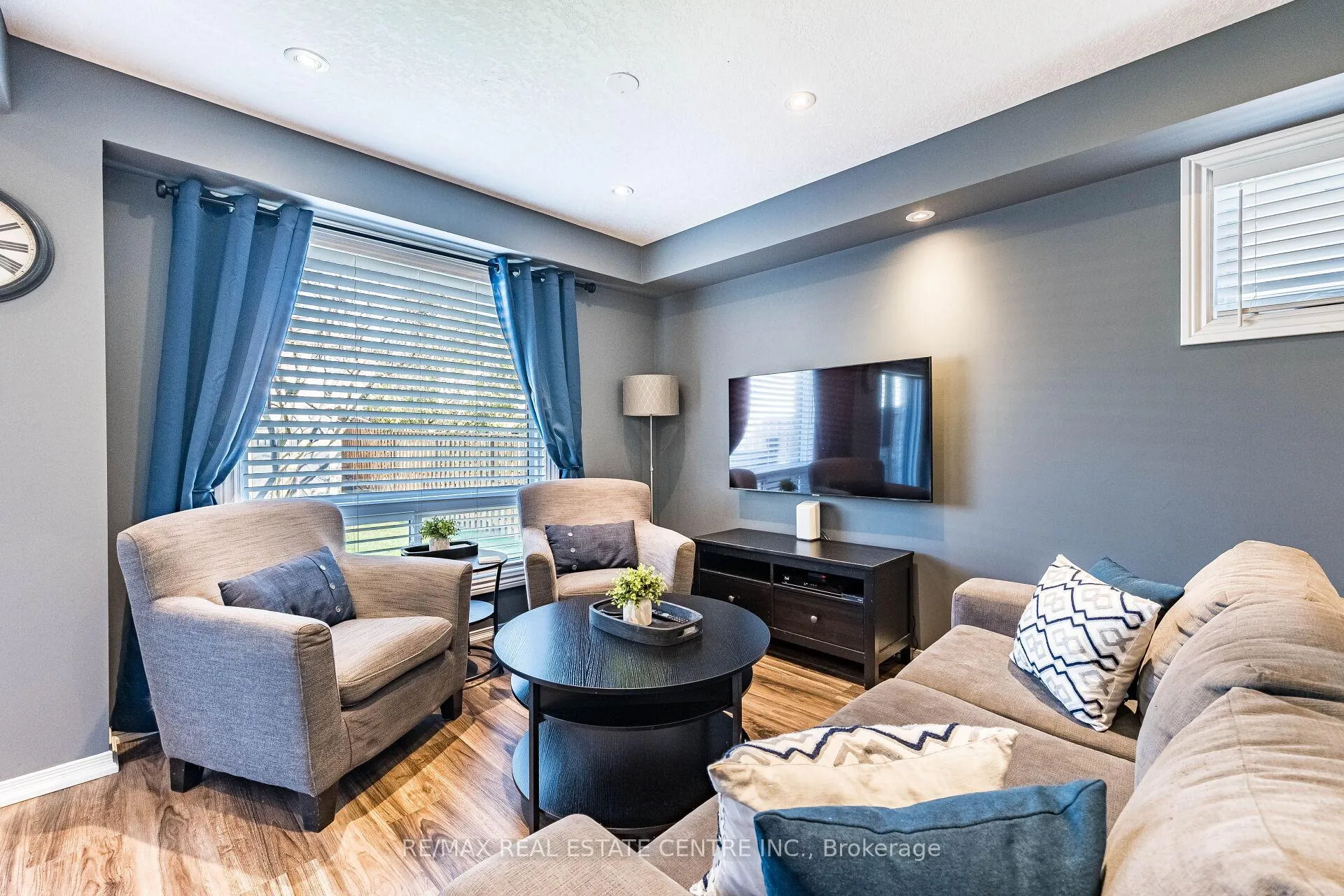 Photo 15 of 25 Settlers Road, Orangeville — HOMEH