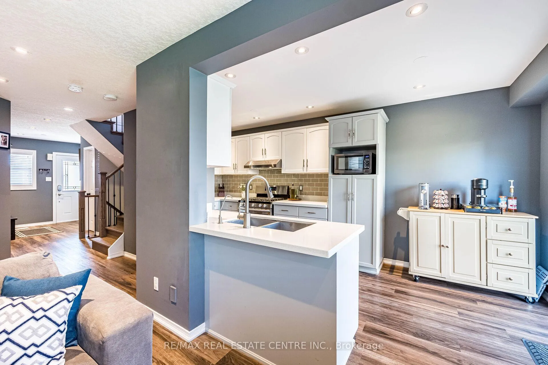 Photo 17 of 25 Settlers Road, Orangeville — HOMEH