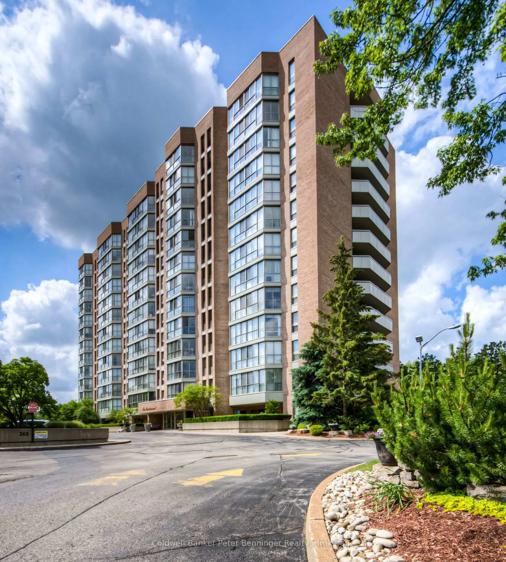 Front of Unit 702, 265 Westcourt Place