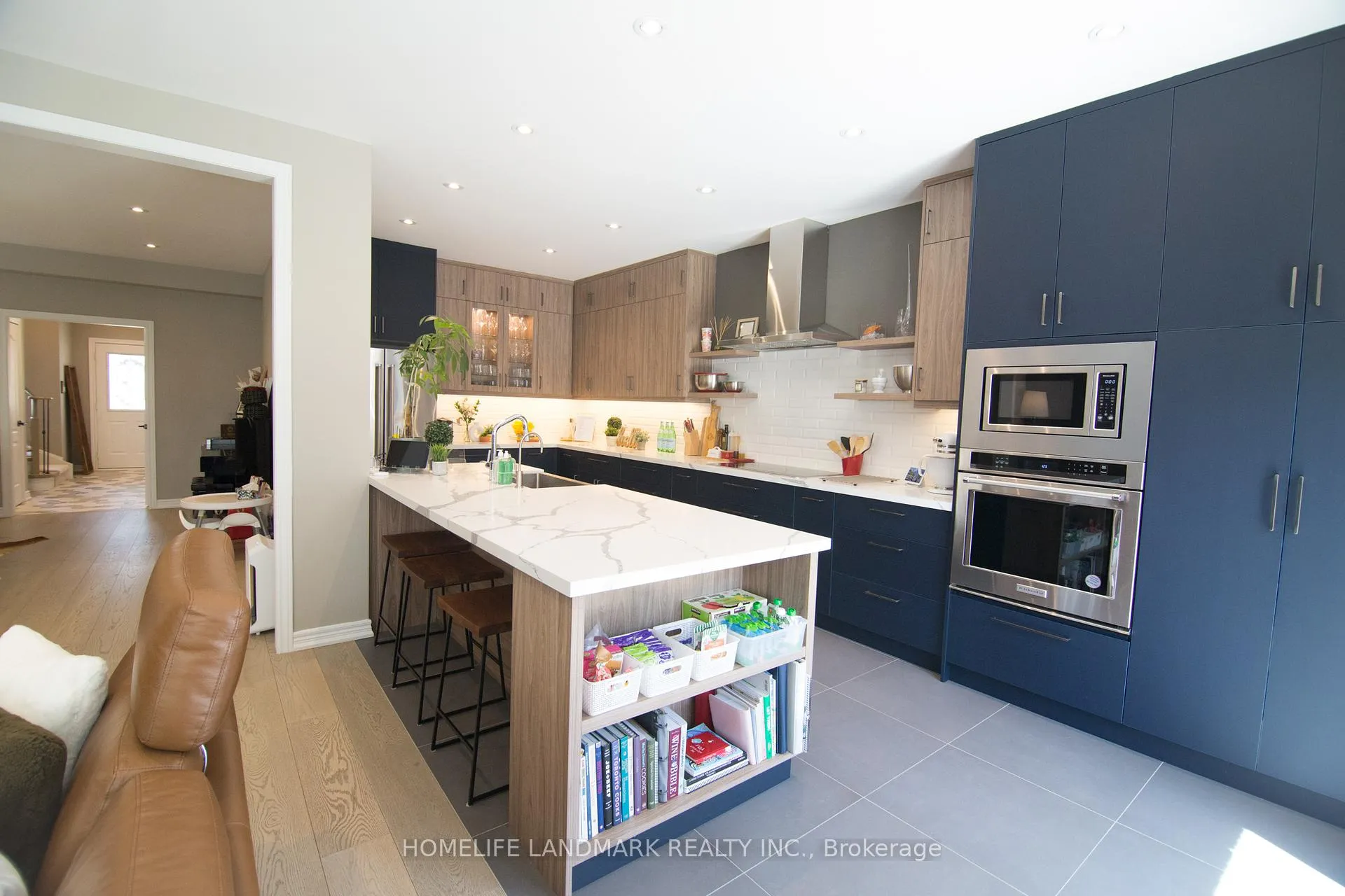Photo 1 of 93 Park Place Drive, Markham, Greensborough — HOMEH