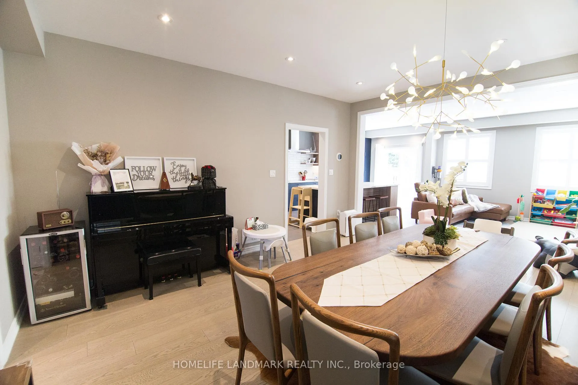 Photo 8 of 93 Park Place Drive, Markham, Greensborough — HOMEH