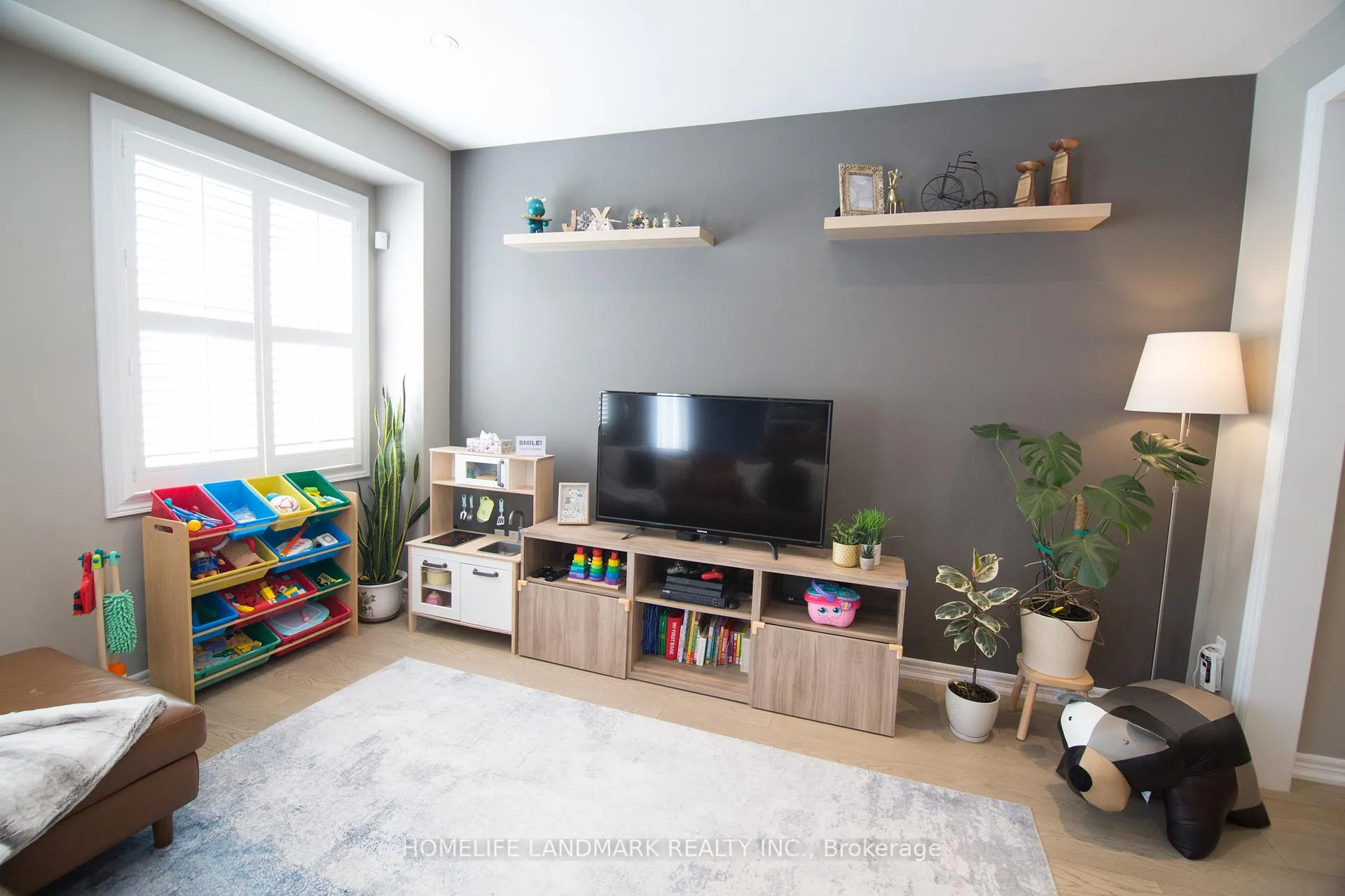 Photo 11 of 93 Park Place Drive, Markham, Greensborough — HOMEH