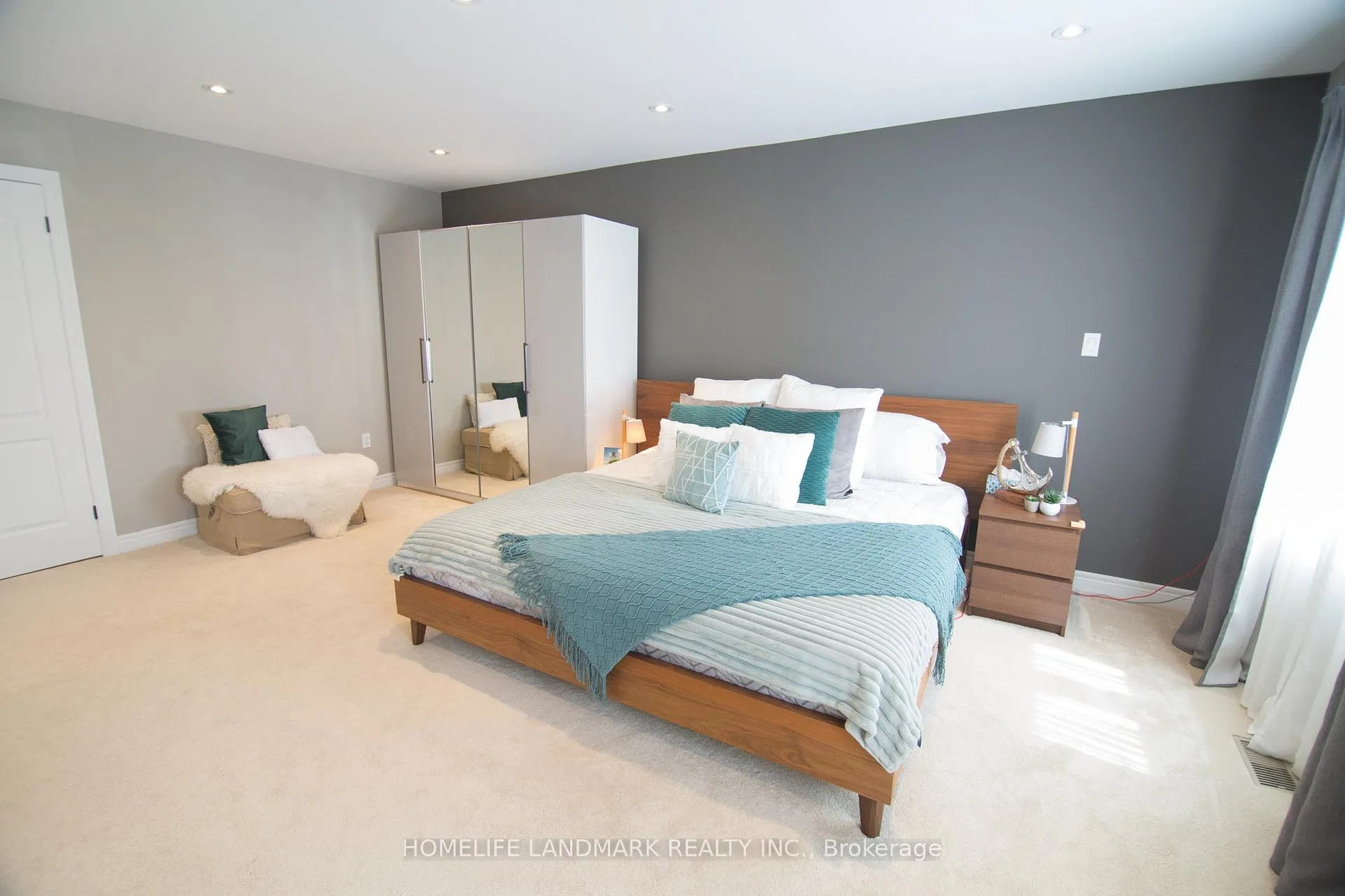 Photo 29 of 93 Park Place Drive, Markham, Greensborough — HOMEH