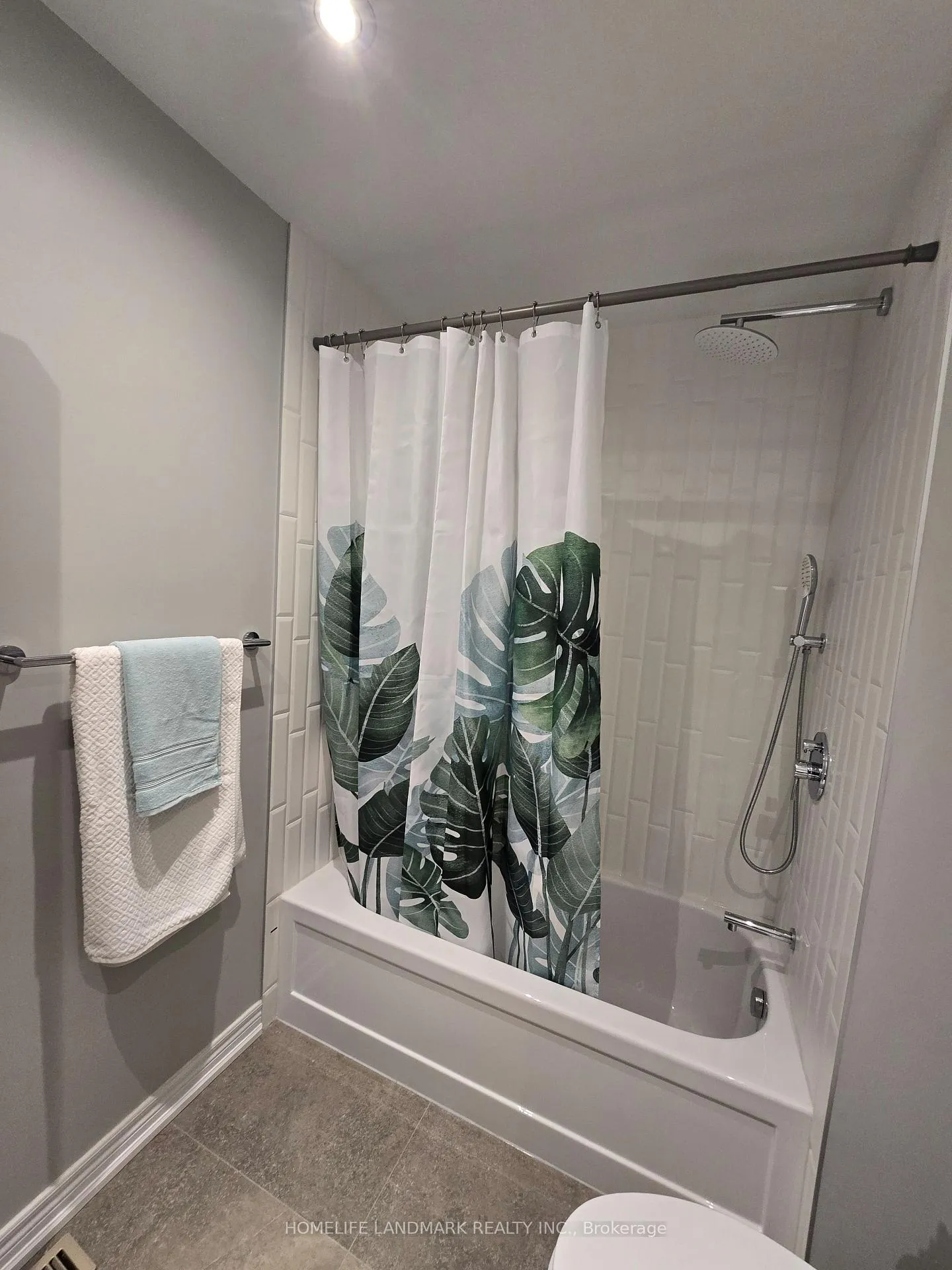 Photo 42 of 93 Park Place Drive, Markham, Greensborough — HOMEH