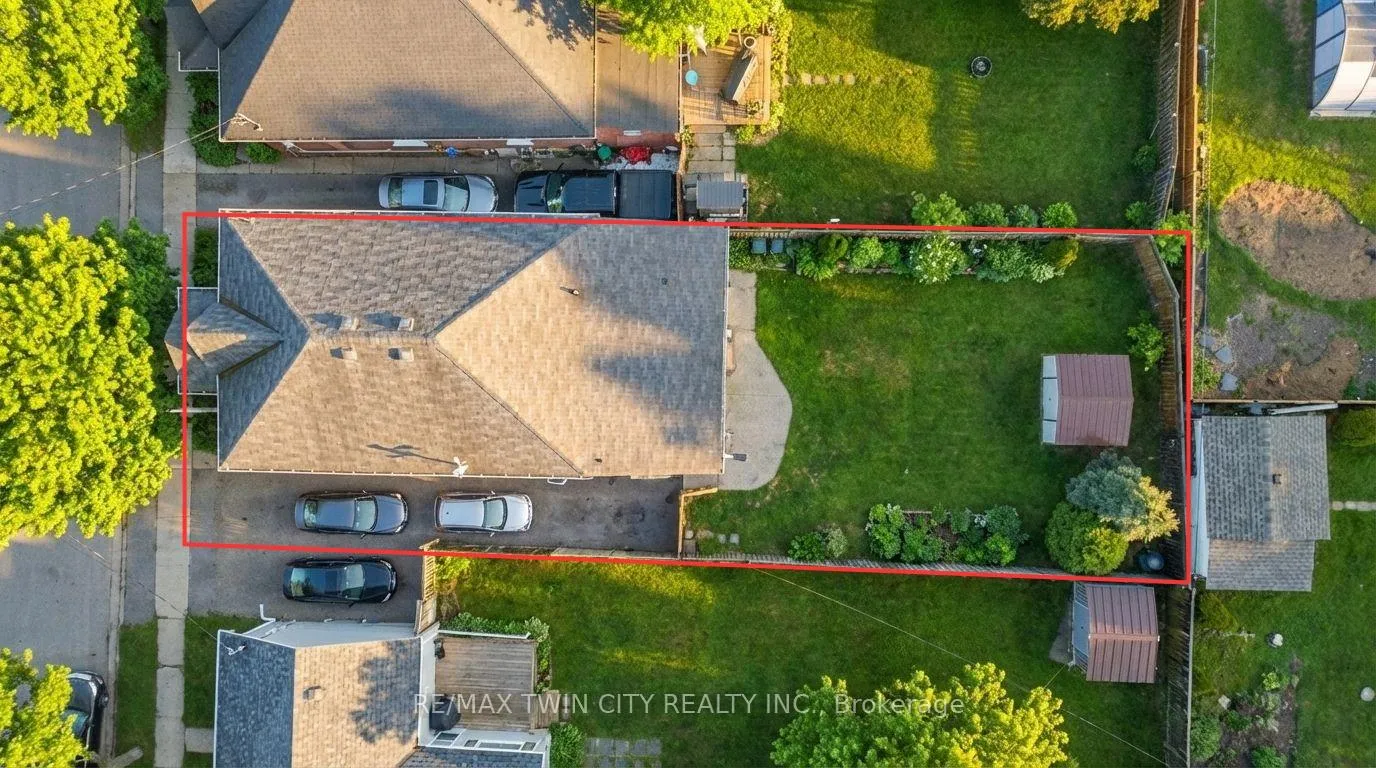Photo 27 of 8 Main Street, Brantford — HOMEH