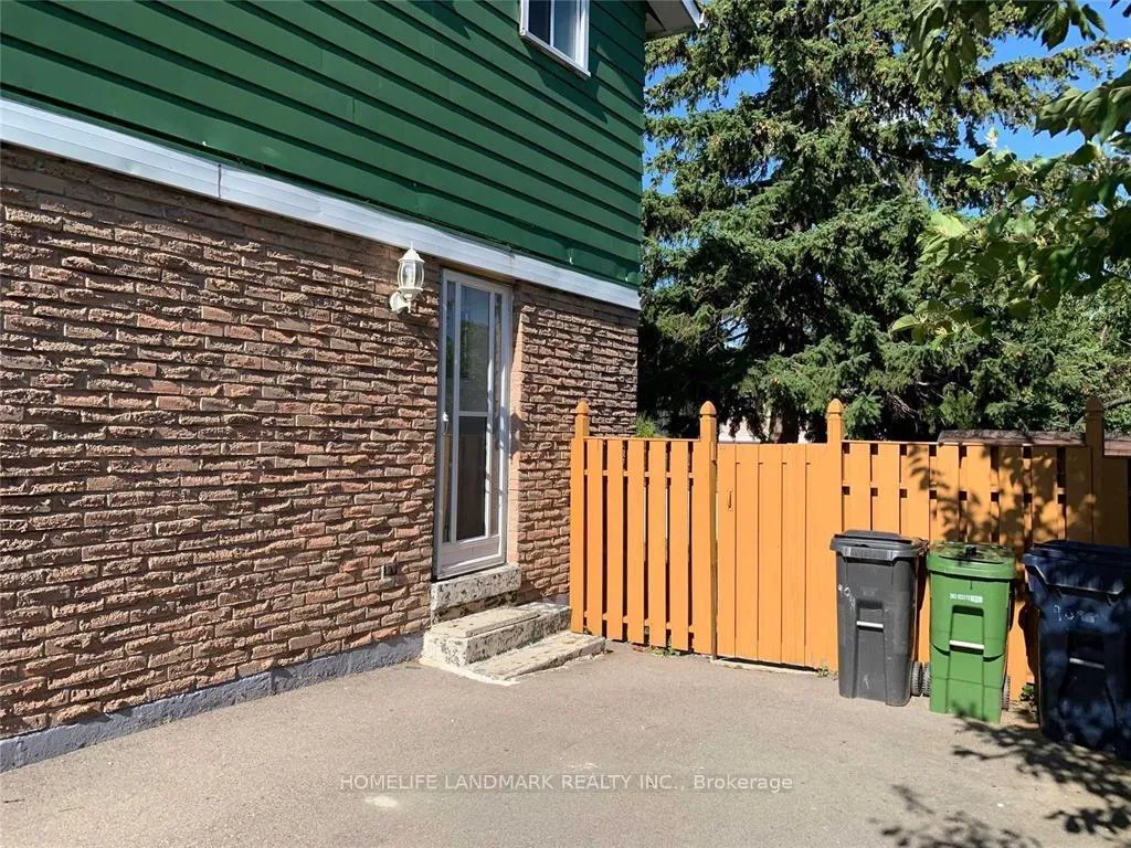 Photo 2 of Unit Bsmt, 90 Crittenden Square, Scarborough, Malvern — HOMEH