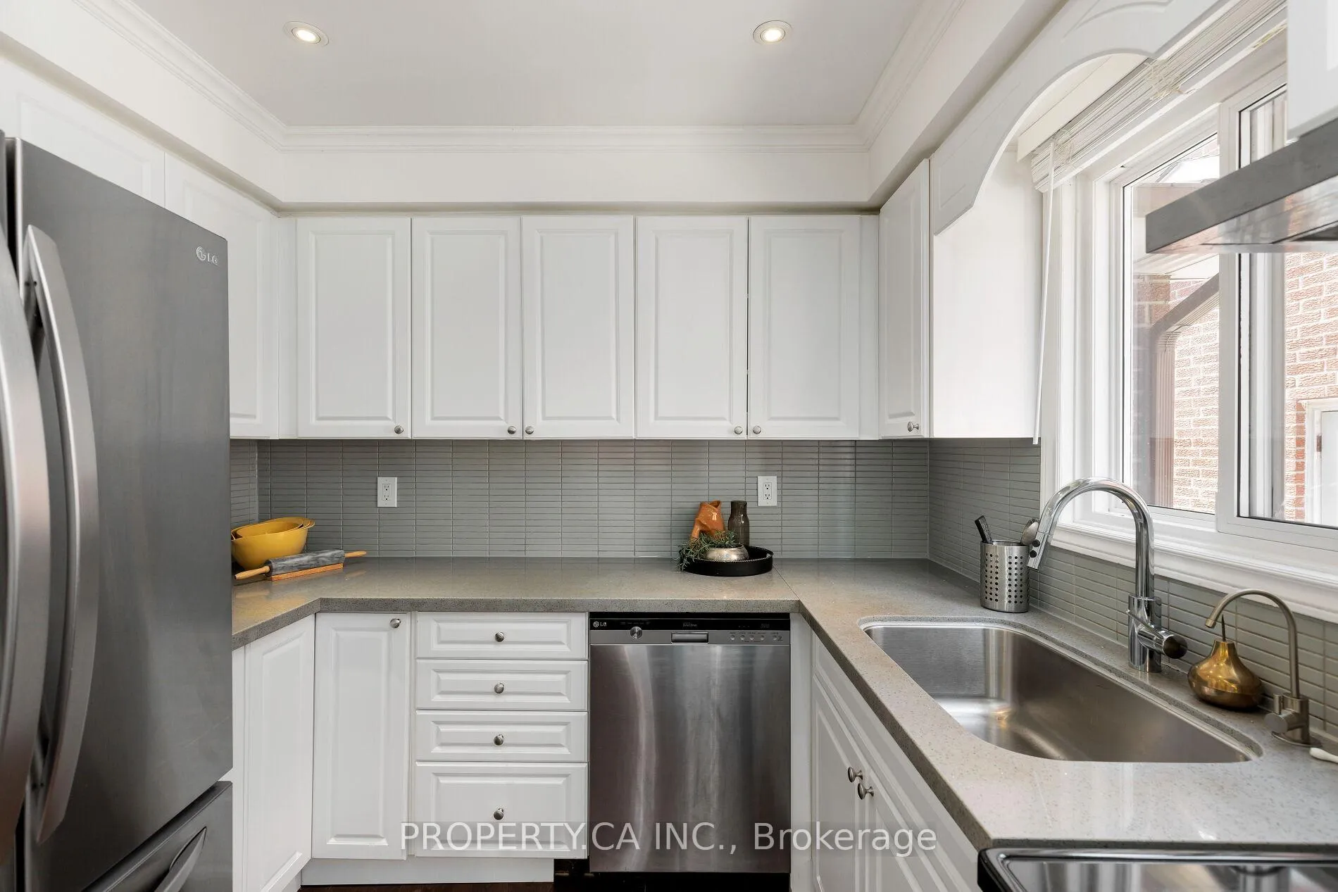 Photo 12 of 42 Cog Hill Drive, Vaughan, Glen Shields — HOMEH