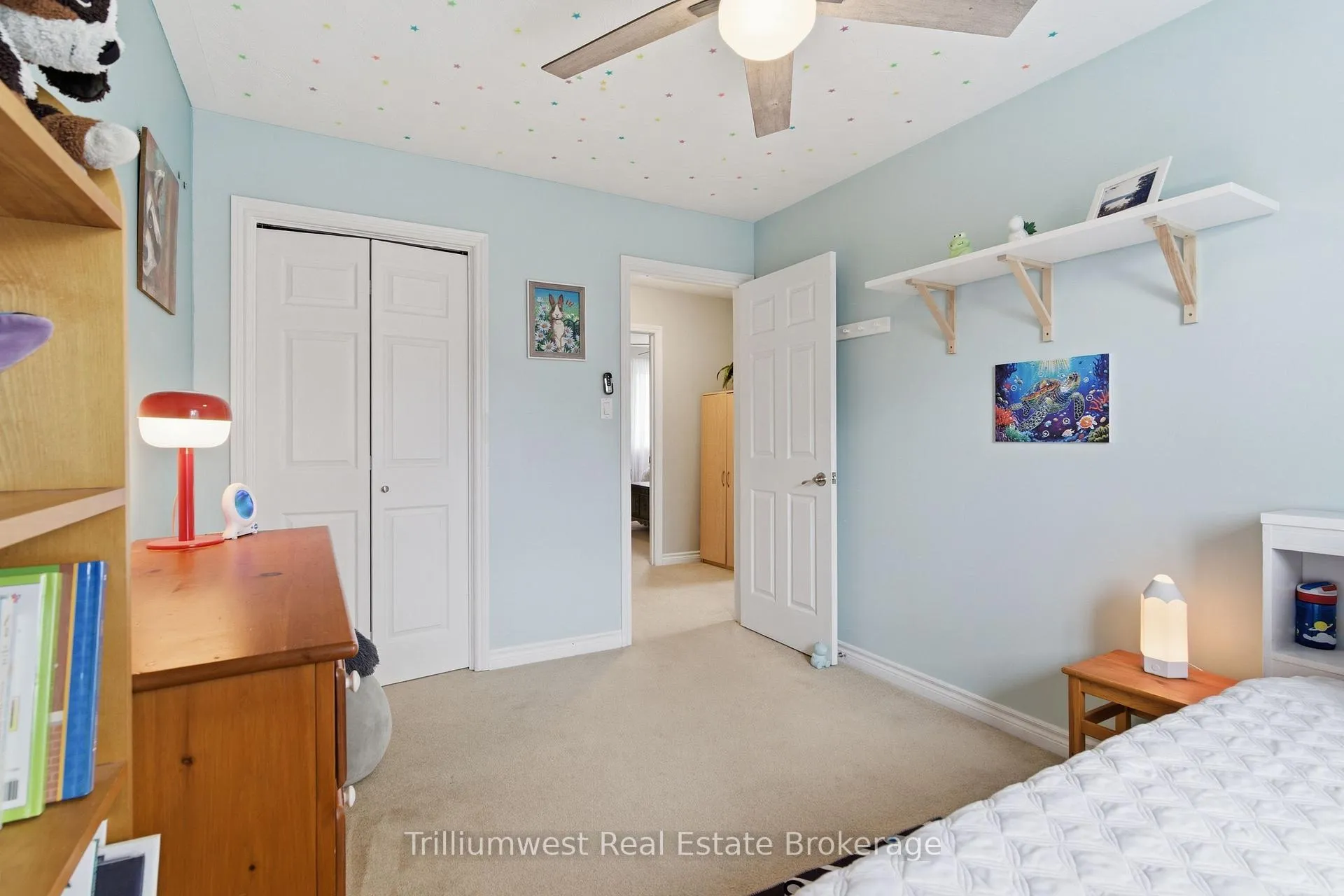 Photo 22 of 210 Old Country Place, Kitchener — HOMEH