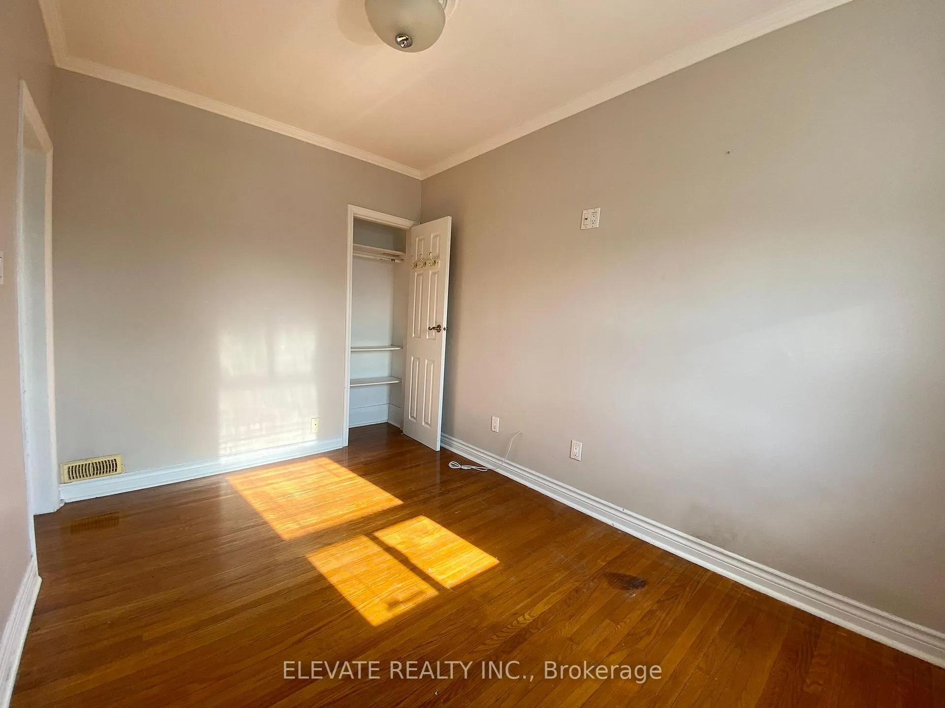 Photo 15 of 268 Silverthorn Avenue, Toronto, Weston-Pellam Park — HOMEH