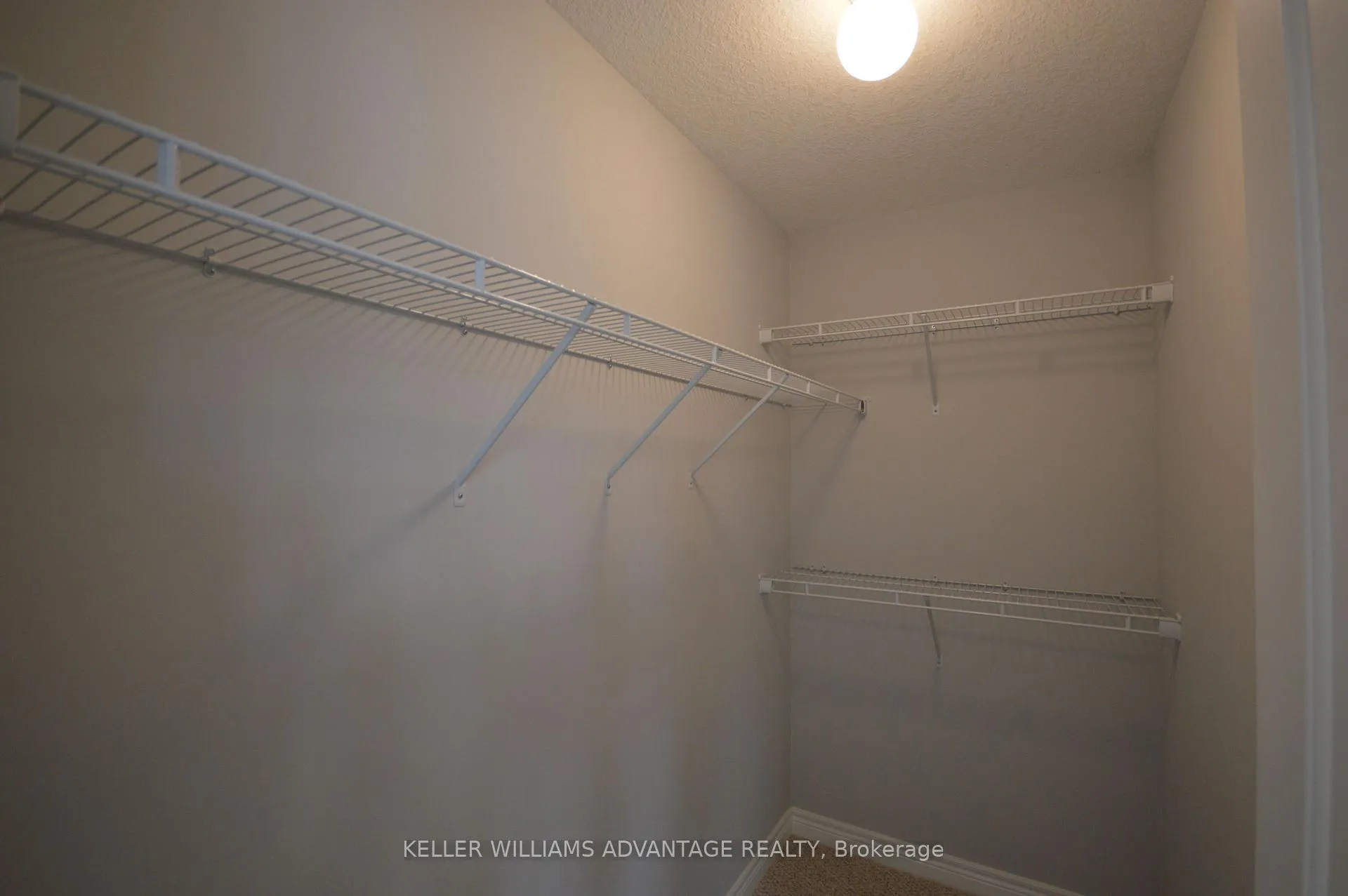 Photo 7 of 34 Cittadella Boulevard, Hamilton, Hannon — HOMEH