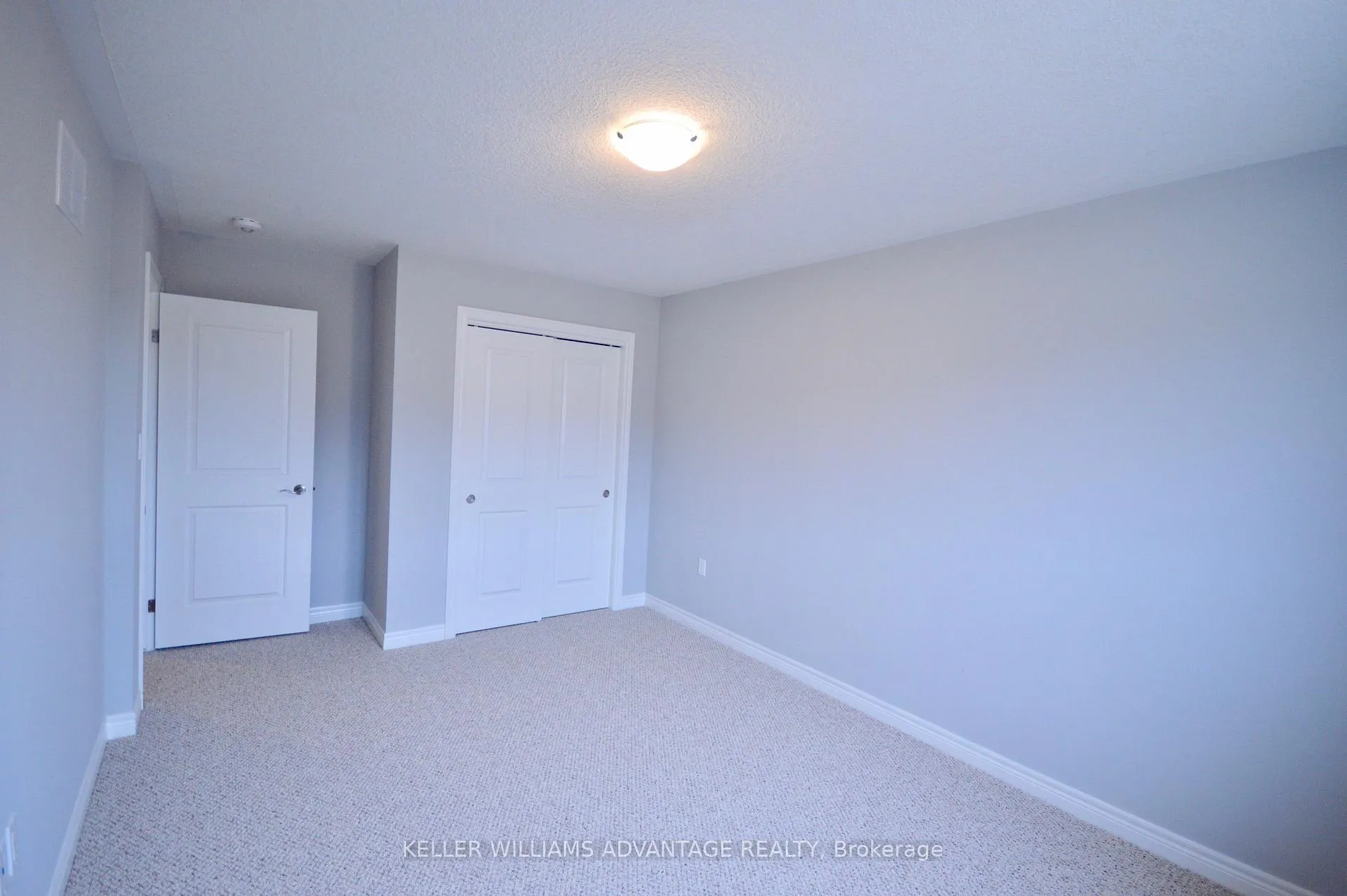 Photo 11 of 34 Cittadella Boulevard, Hamilton, Hannon — HOMEH