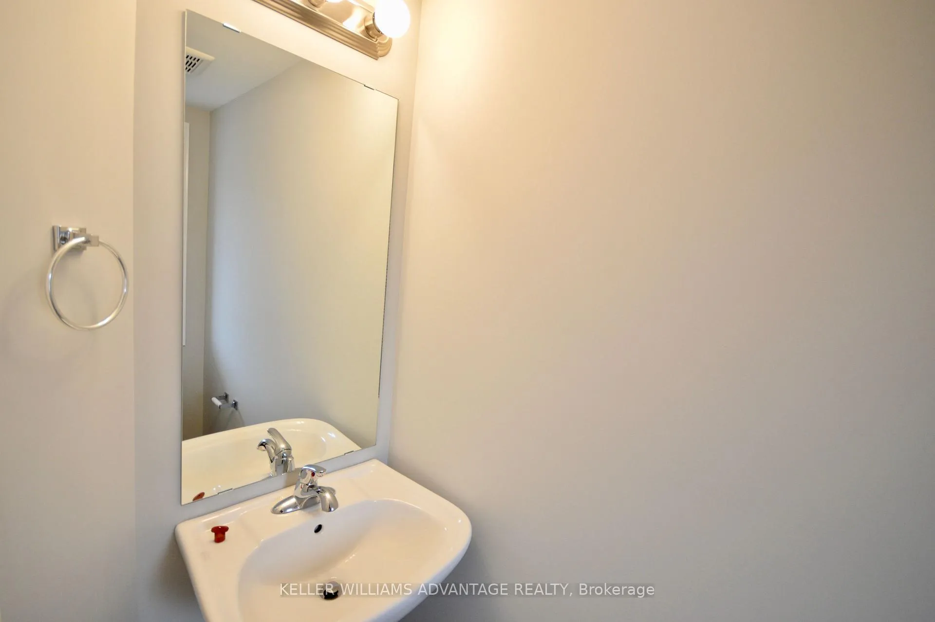 Photo 15 of 34 Cittadella Boulevard, Hamilton, Hannon — HOMEH
